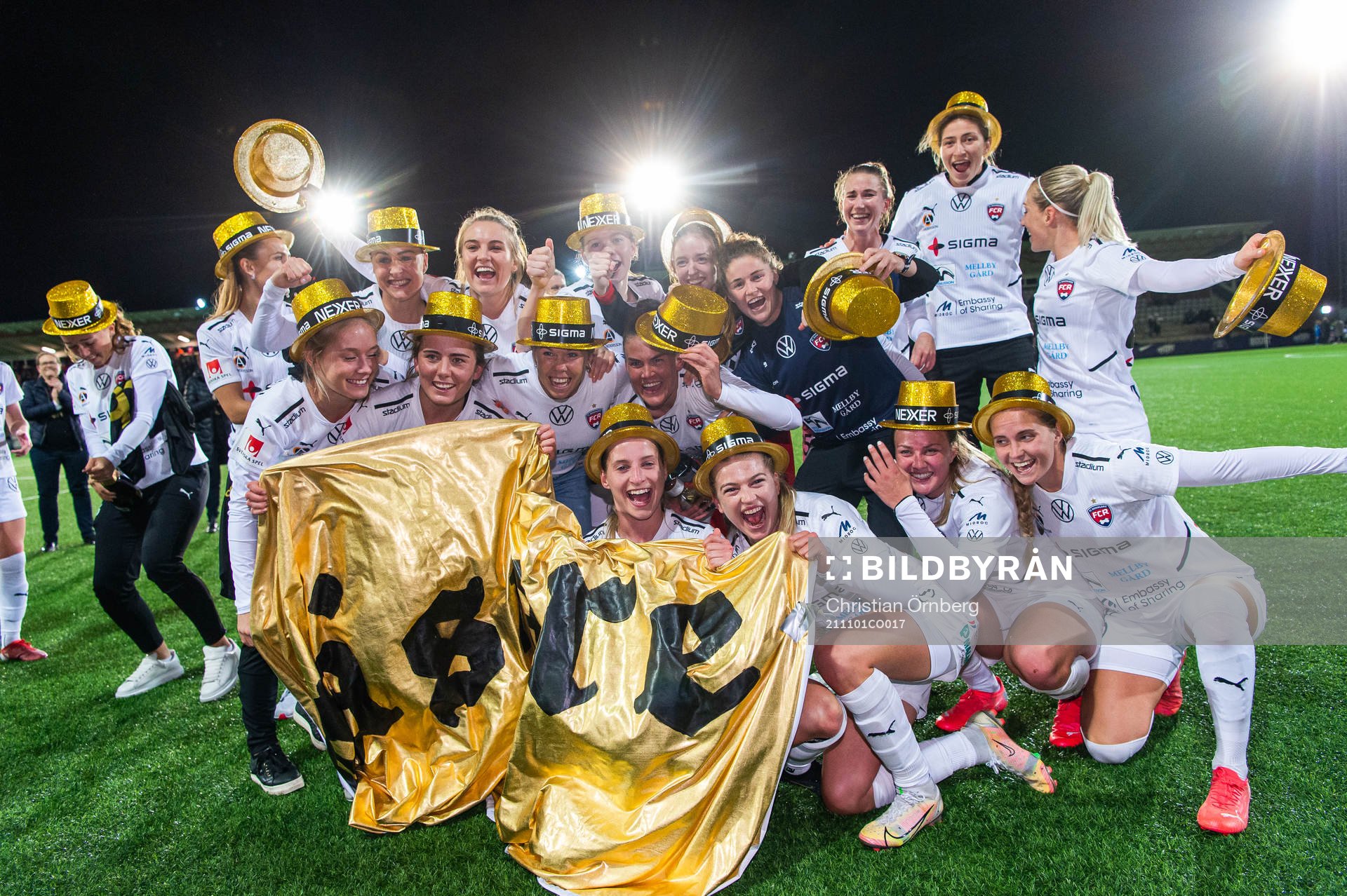 Rosengårds spelare jublar och firar SM-guldet