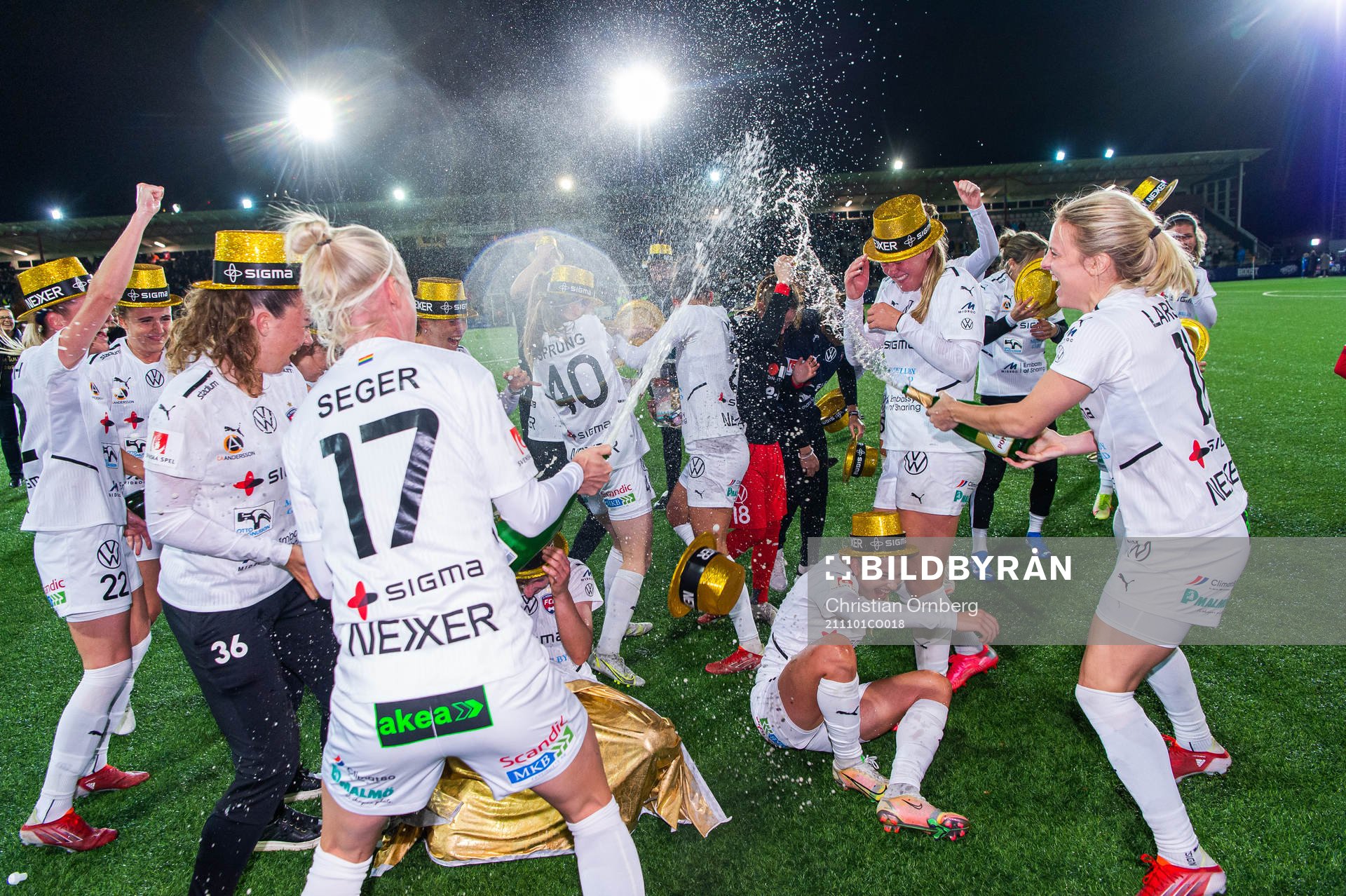 Rosengårds spelare jublar och firar SM-guldet