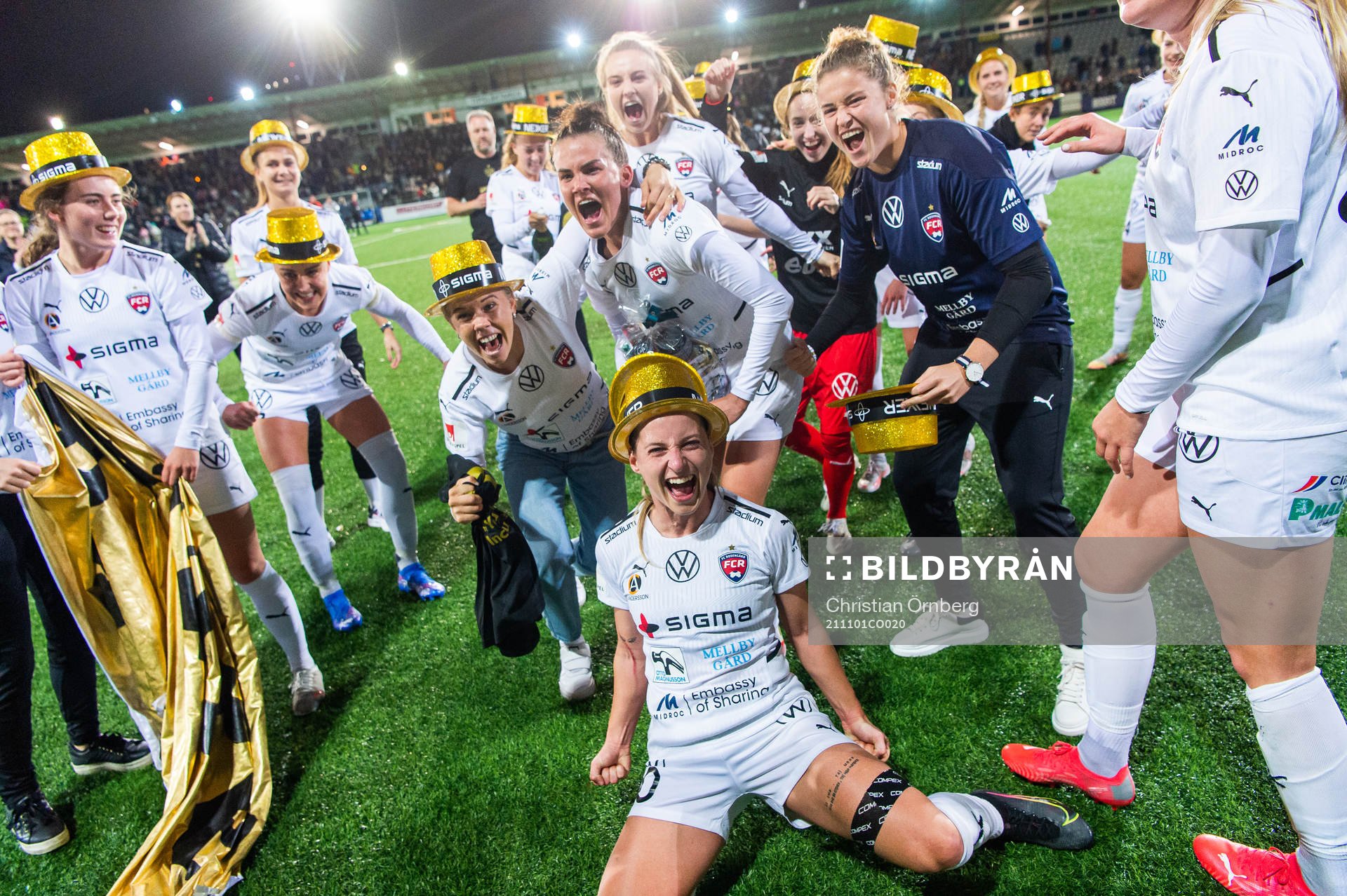 Rosengårds spelare jublar och firar SM-guldet