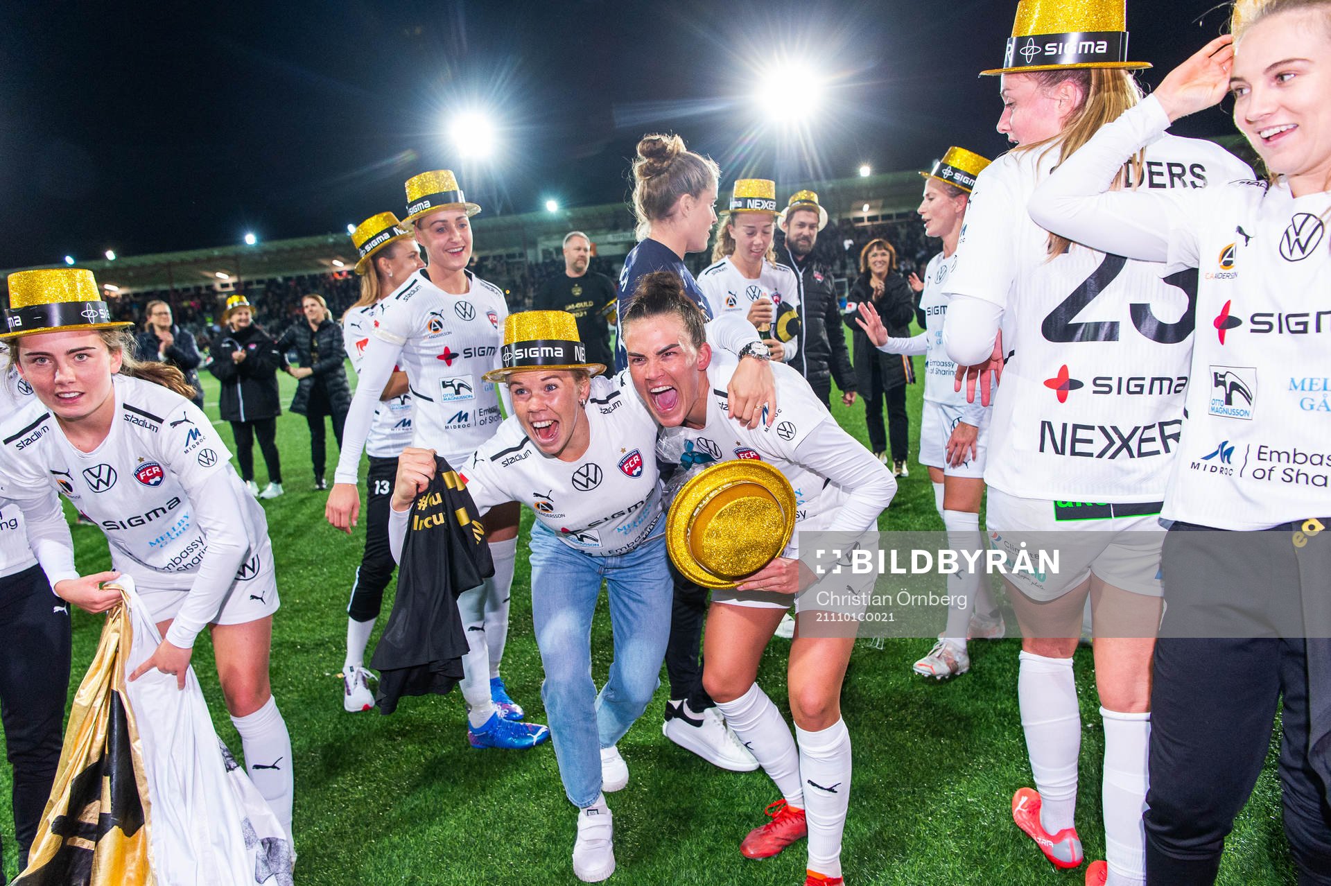 Rosengårds spelare jublar och firar SM-guldet