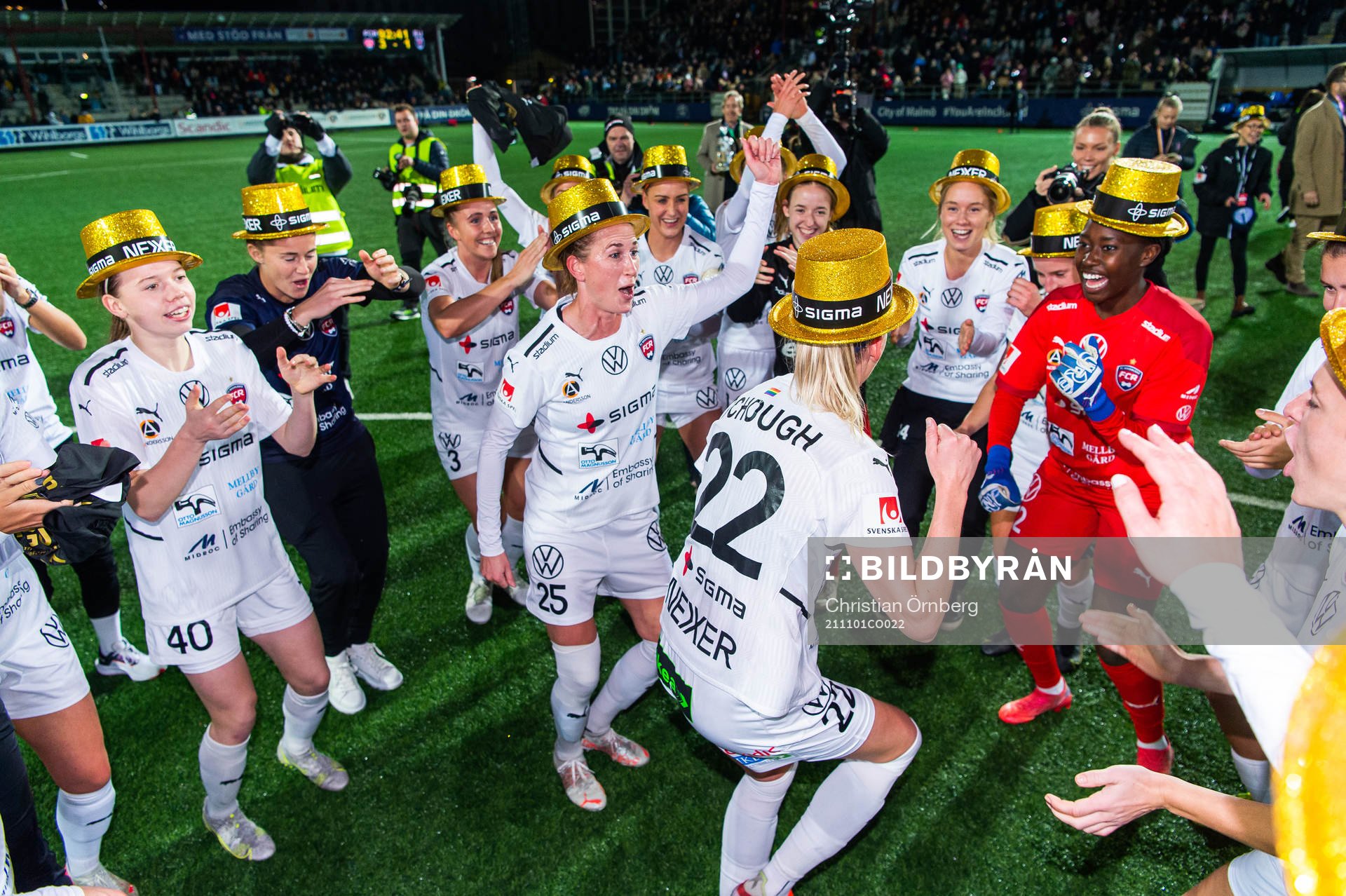 Rosengårds spelare jublar och firar SM-guldet