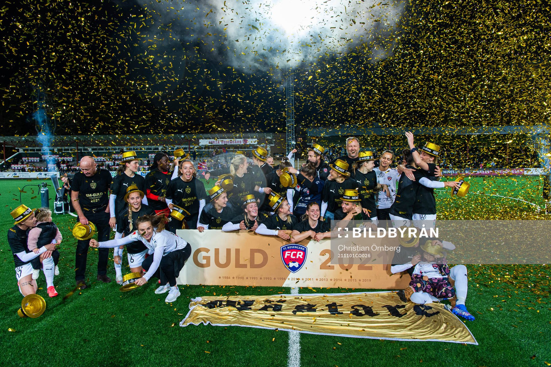 Rosengårds spelare jublar och firar SM-guldet