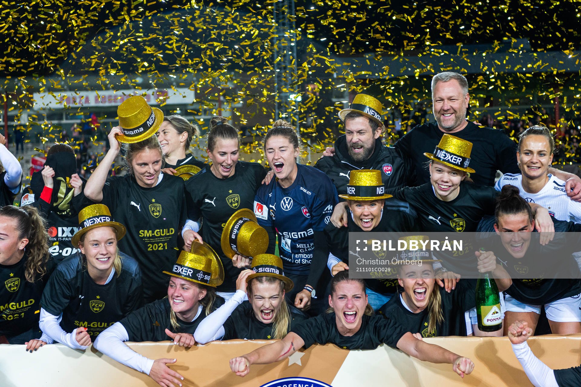 Rosengårds spelare jublar och firar SM-guldet