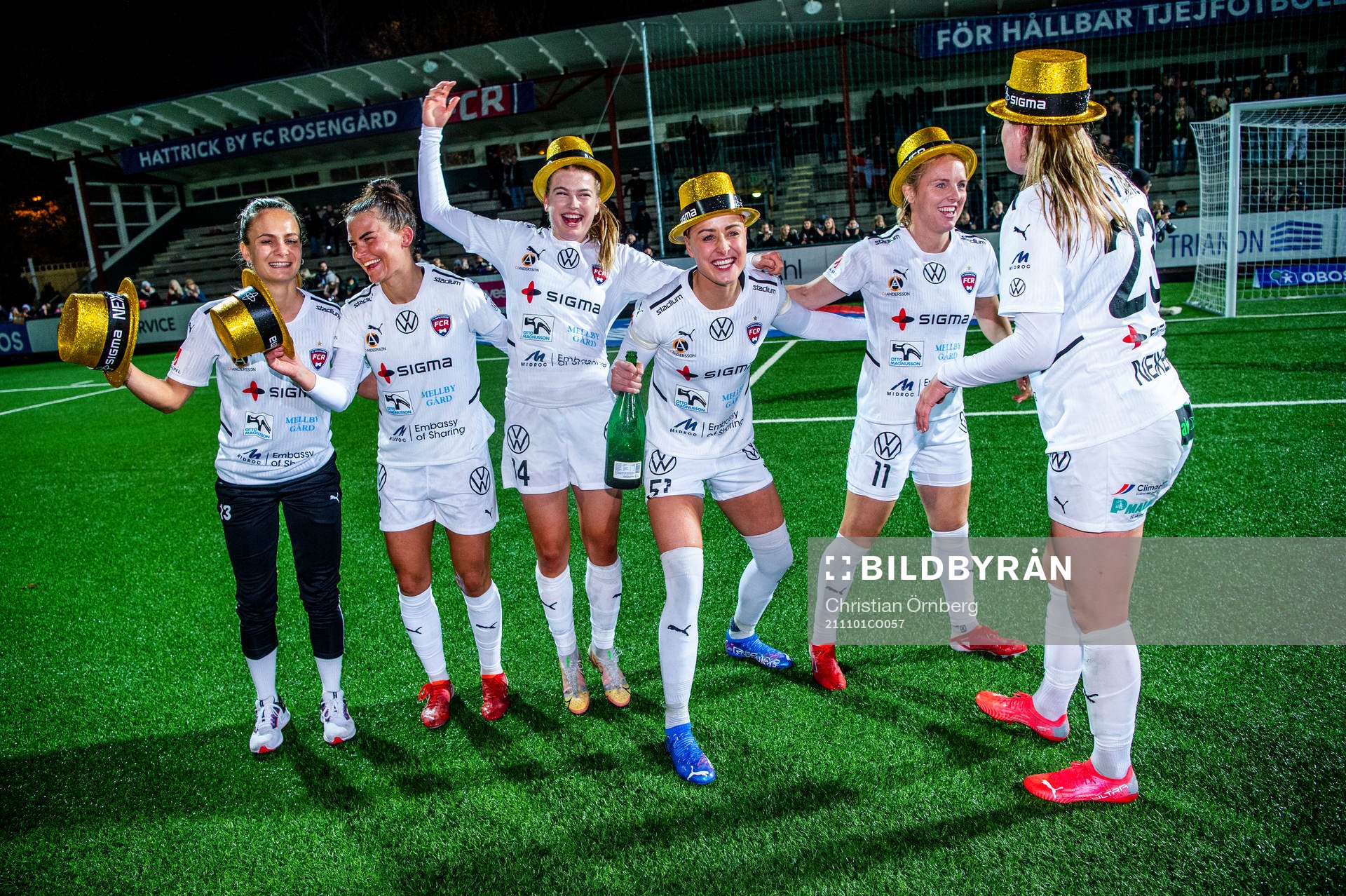 Rosengårds spelare jublar och firar SM-guldet