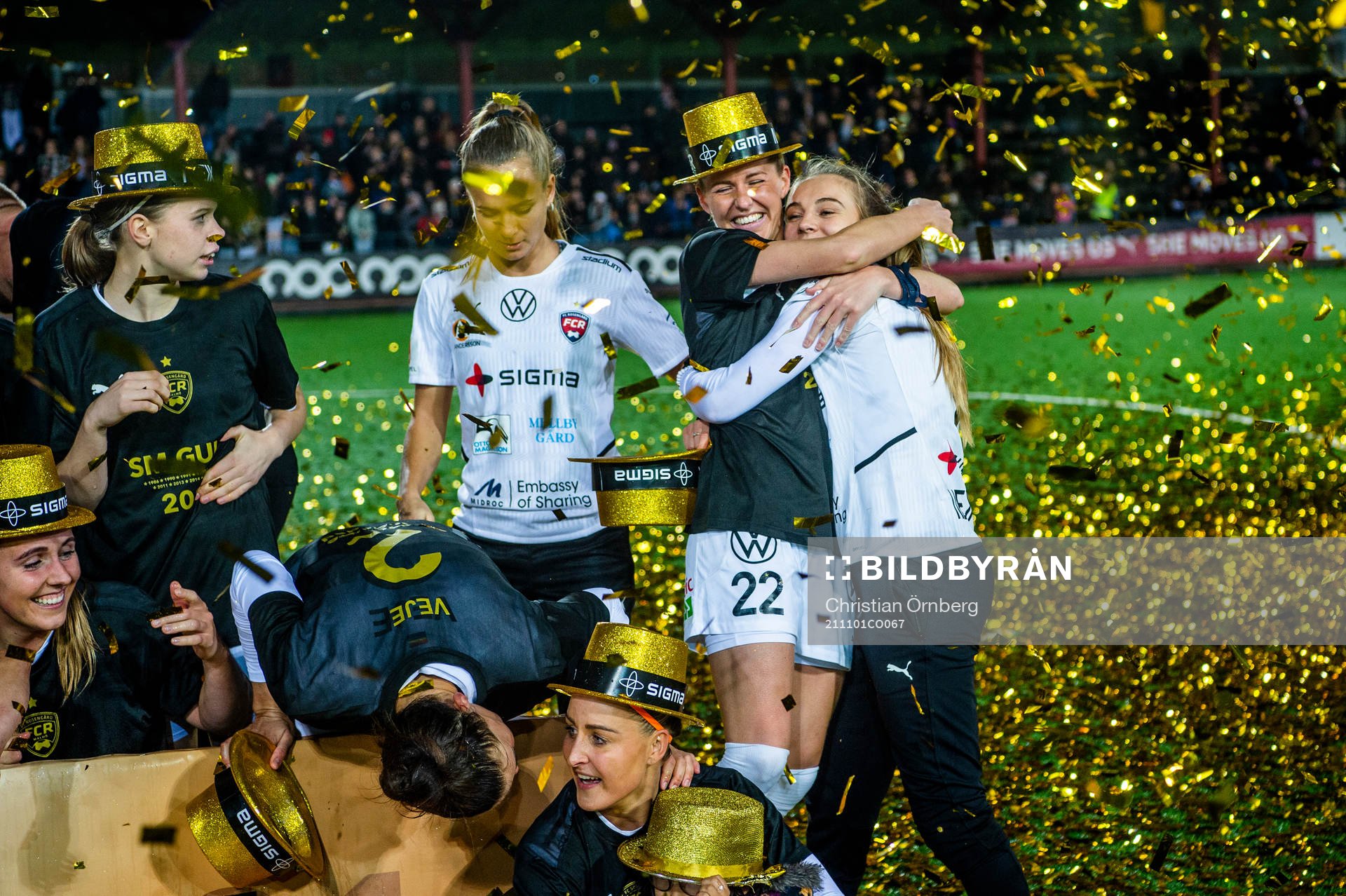 Rosengårds spelare jublar och firar SM-guldet
