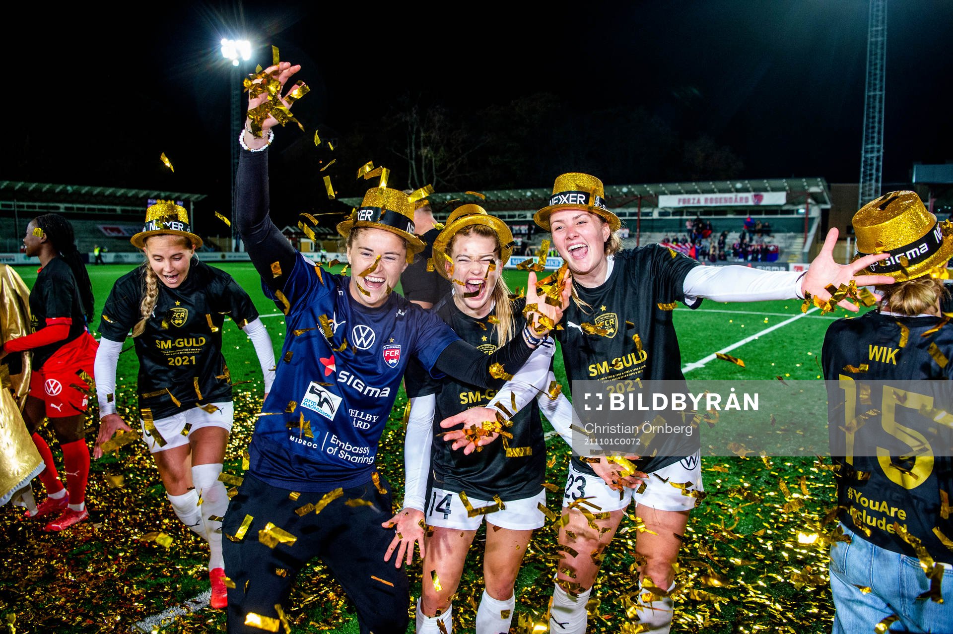 Rosengårds spelare jublar och firar SM-guldet