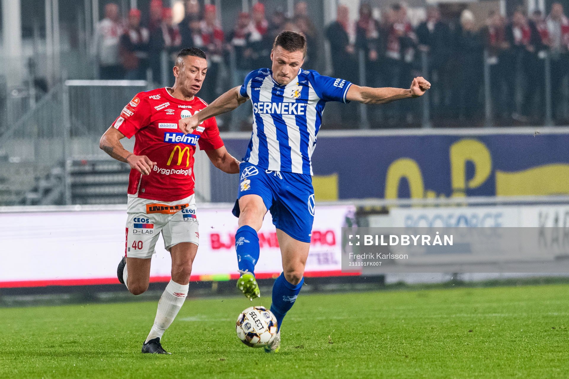 Degerfors Nikola Djurdjic och IFK Göteborgs Calle Johansson