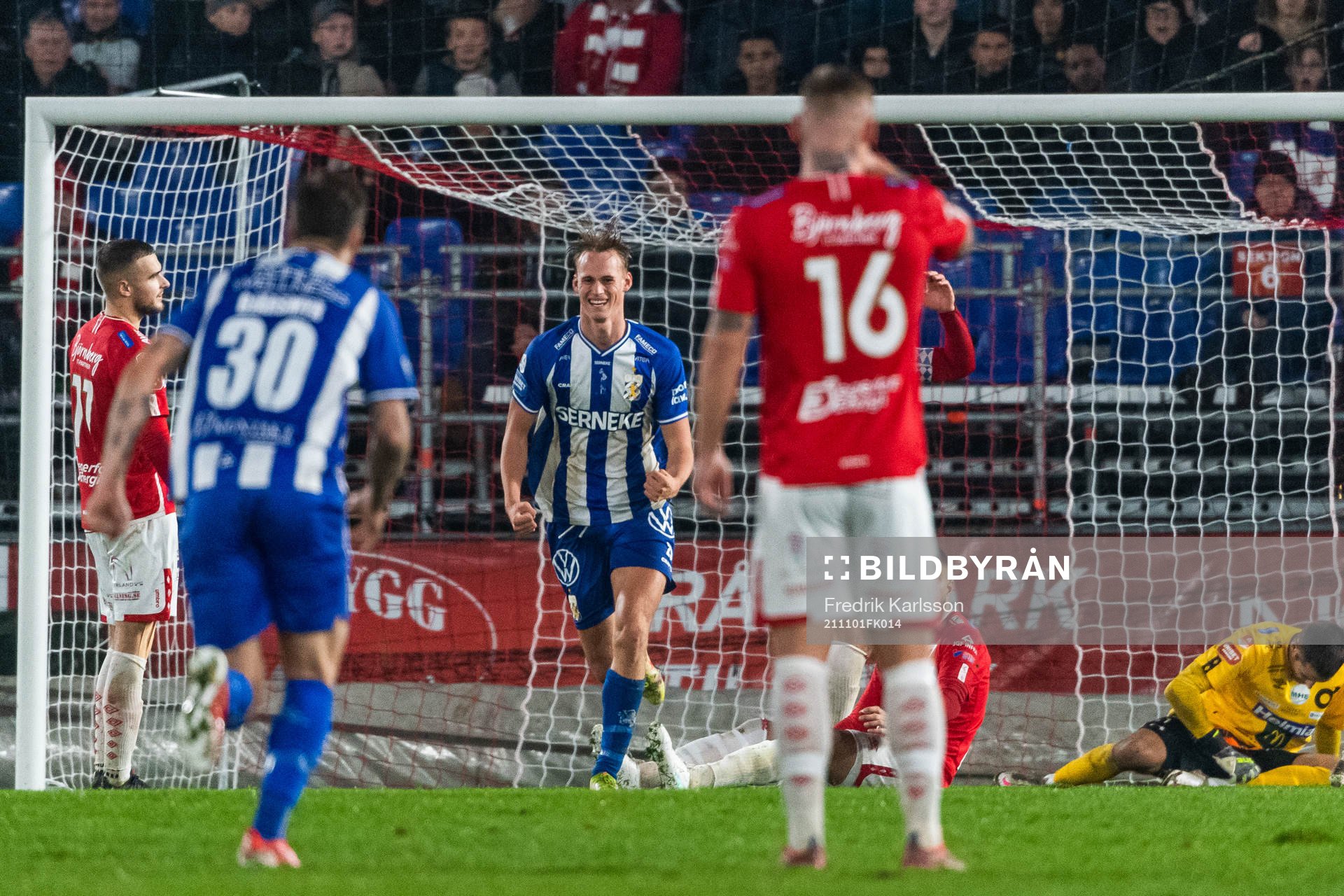 IFK Göteborgs Oscar Vilhelmsson jublar
