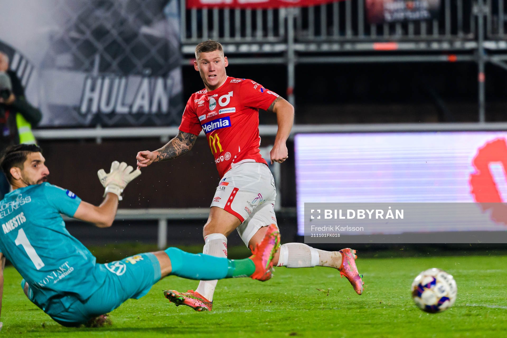 IFK Göteborgs målvakt Giannis Anestis, Degerfors Victor