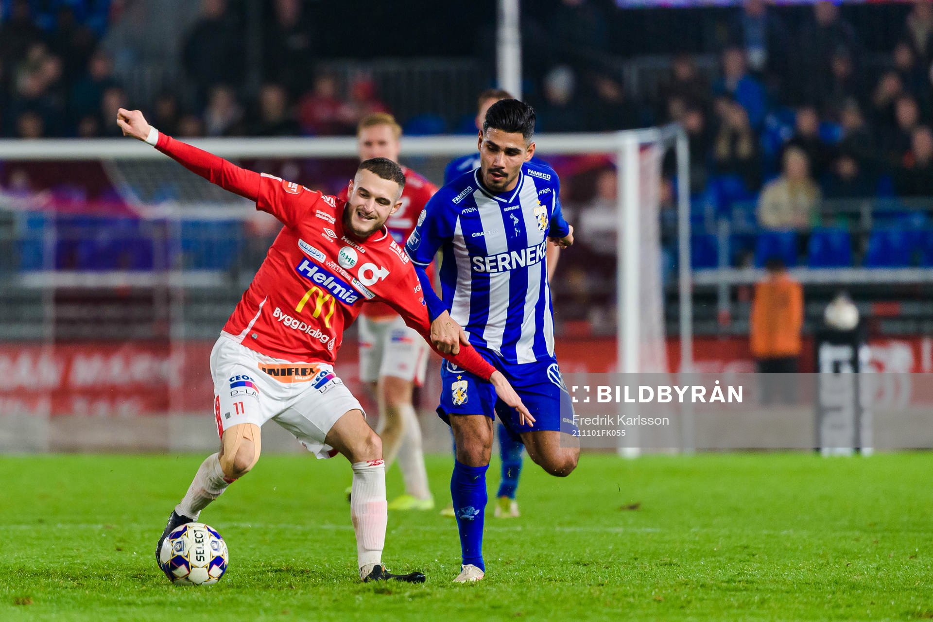 Degerfors Christos Gravius och IFK Göteborgs Hosam Aiesh