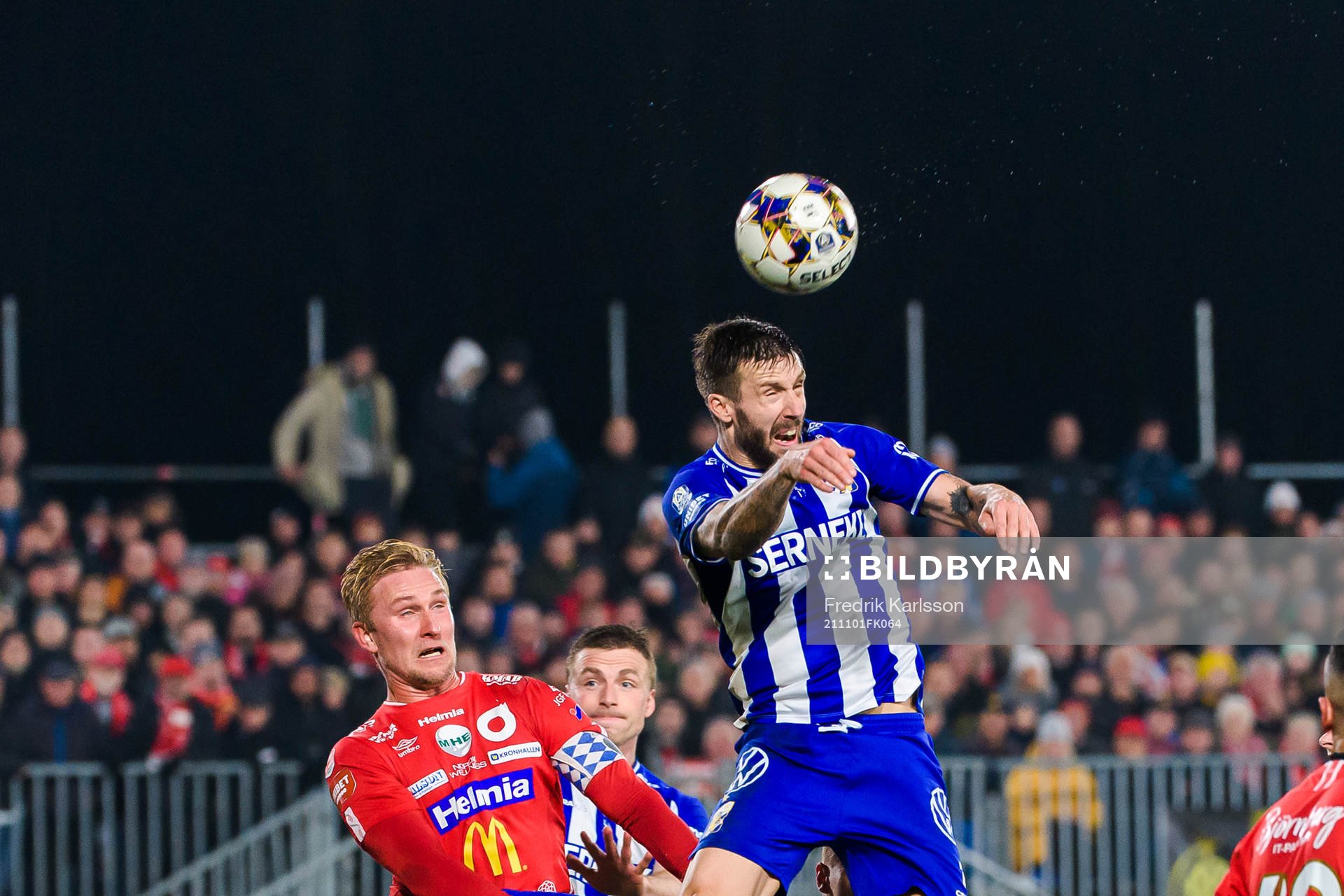 Degerfors Oliver Ekroth och IFK Göteborgs Mattias Bjärsmyr
