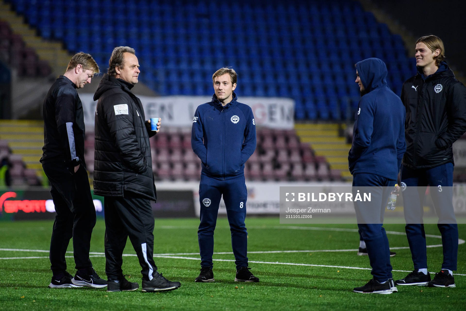 Värnamos tränare Jonas Thern, William Kenndal och Hugo