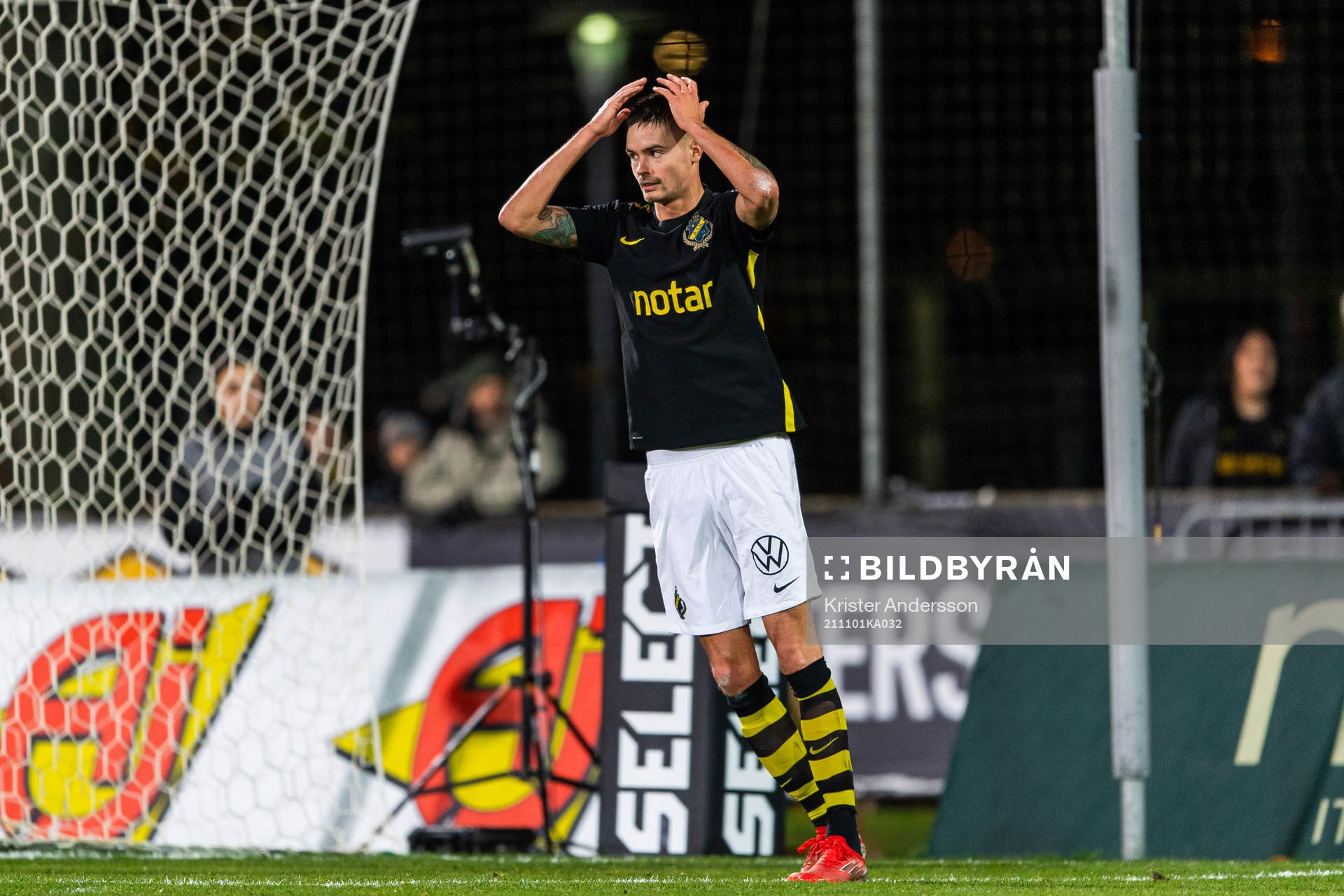 s Mikael Lustig deppar