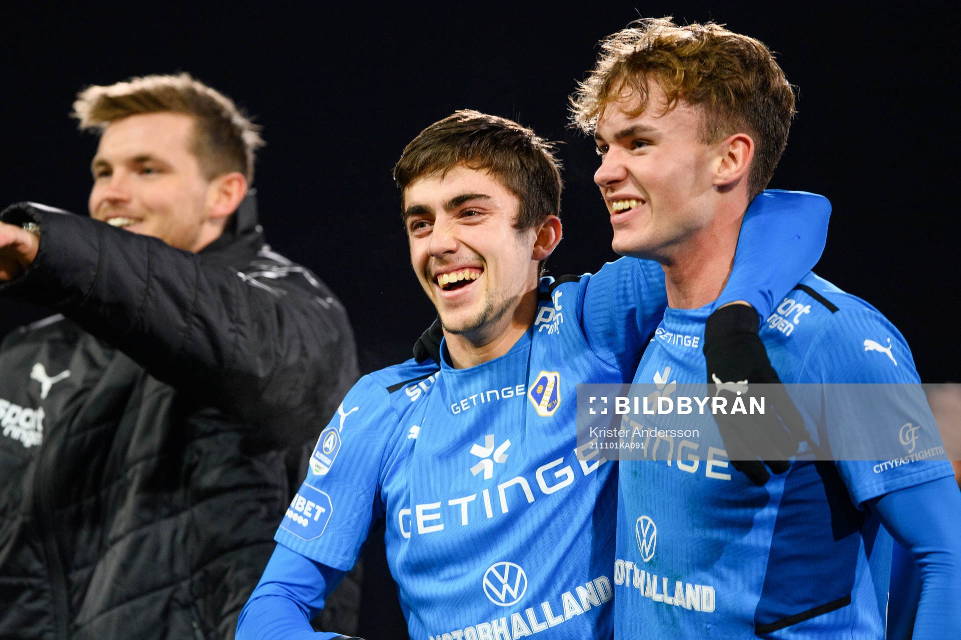 Halmstads Emil Tot Wikström och Alexander Johansson jublar