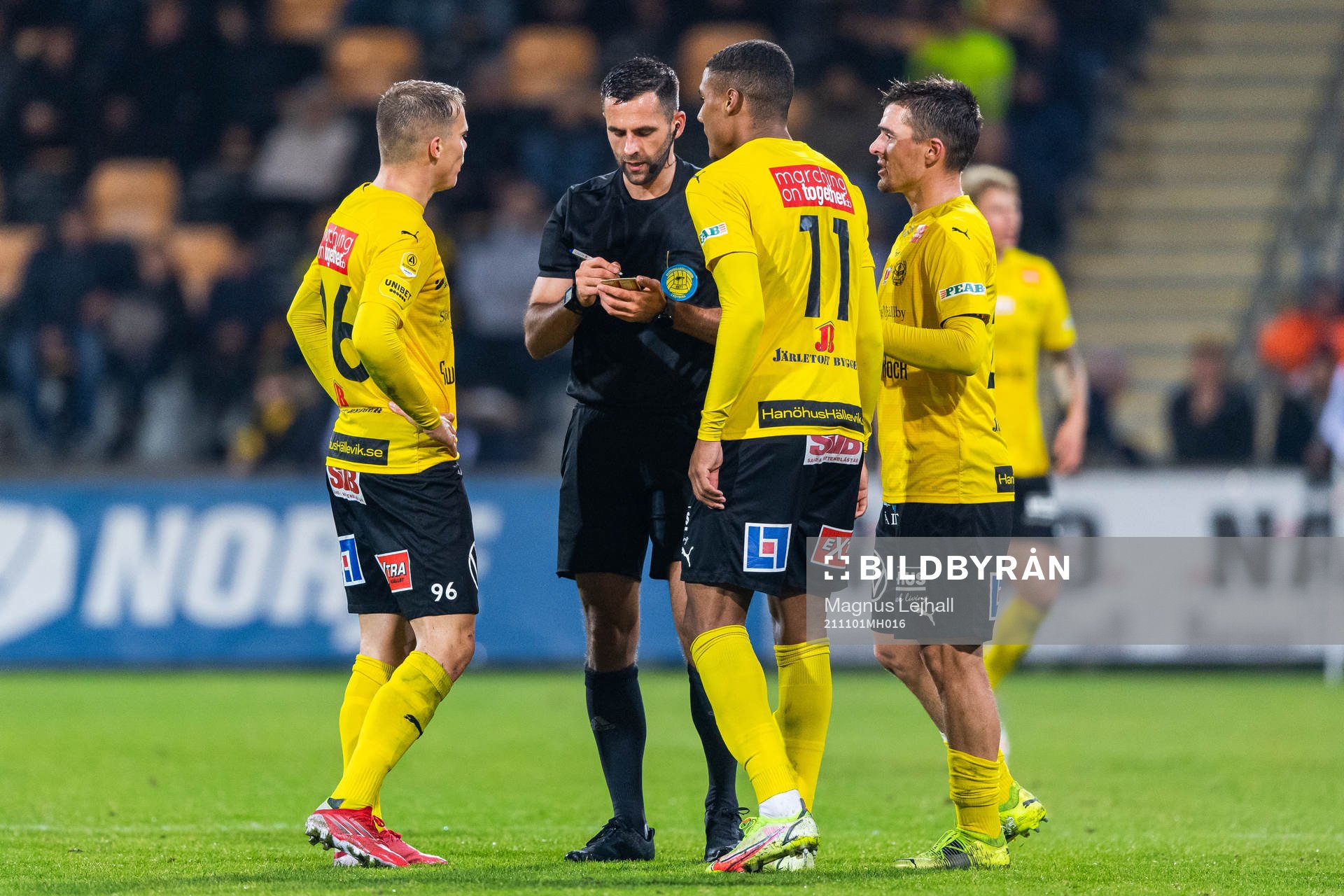 Mjällbys Elias Andersson, Amin Sarr och Jesper Gustavsson