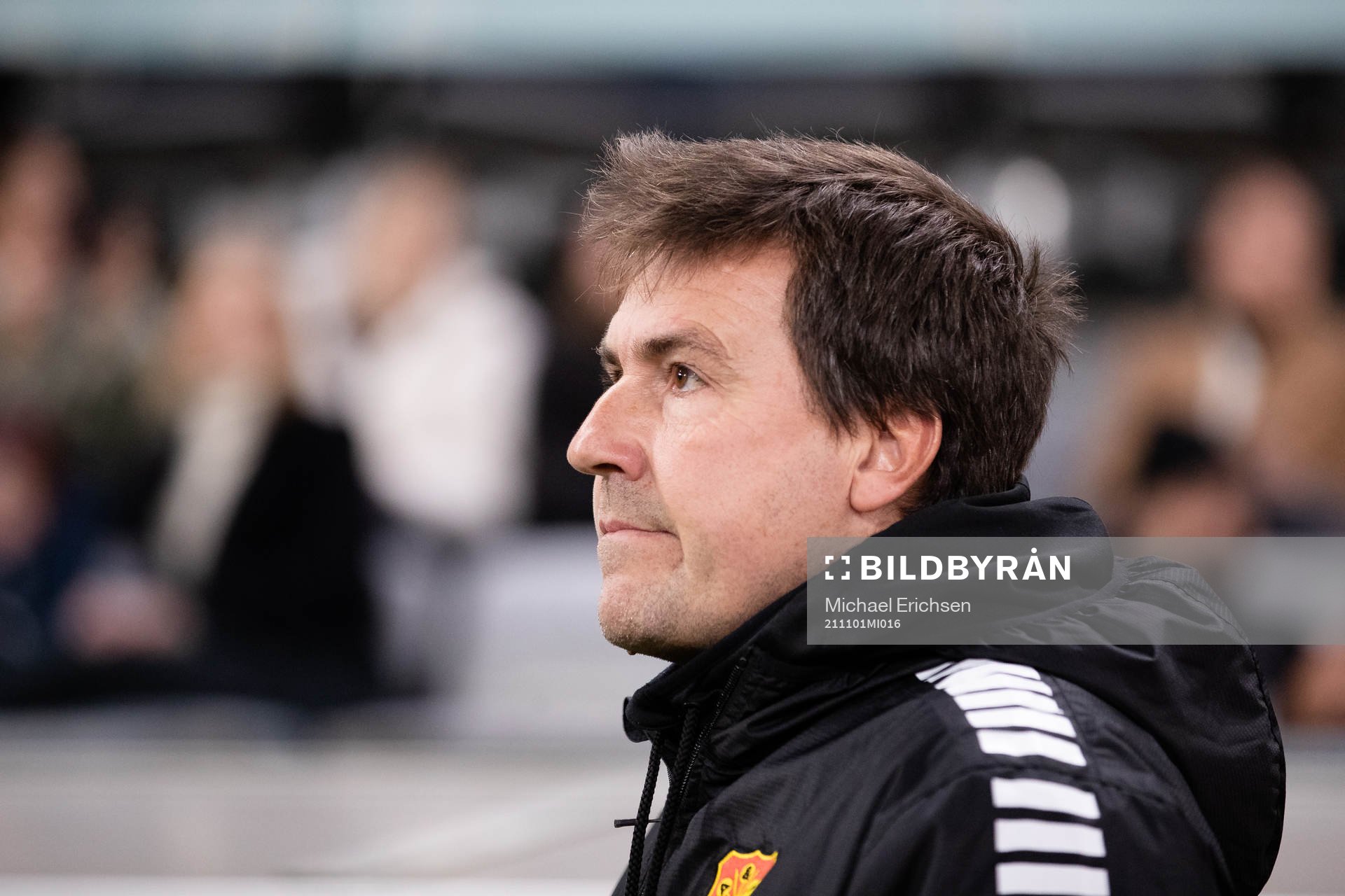GAIS tränare Stefan Jacobsson innan  fotbollsmatchen i