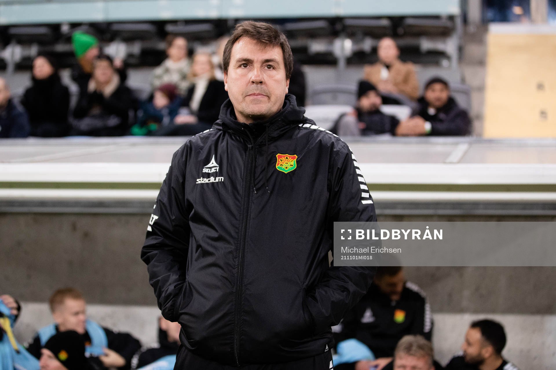 GAIS tränare Stefan Jacobsson innan  fotbollsmatchen i