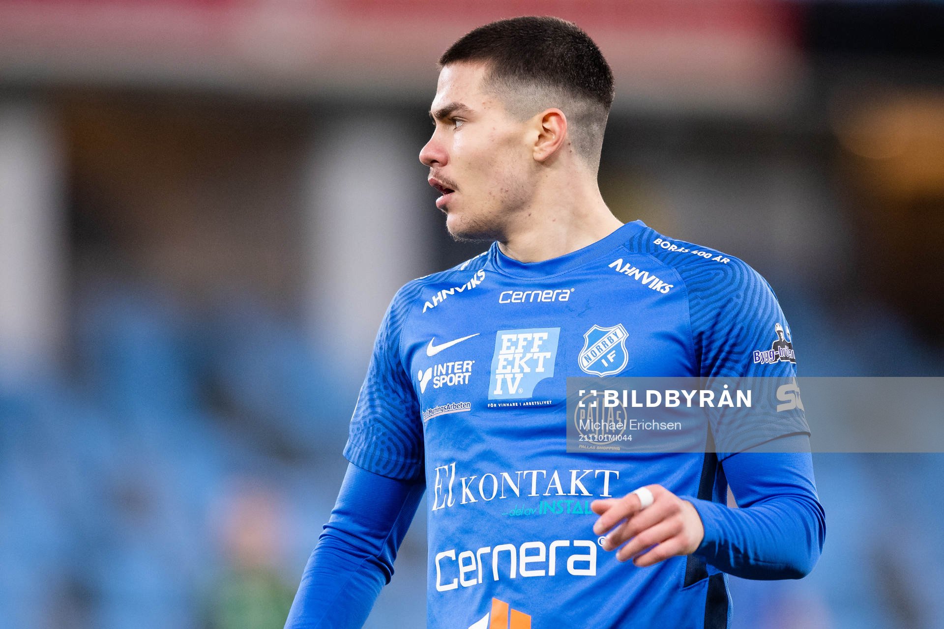 Norrbys William Milovanovic under fotbollsmatchen i Superettan mellan GAIS och Norrby den 1 november 2021 i Göteborg. 