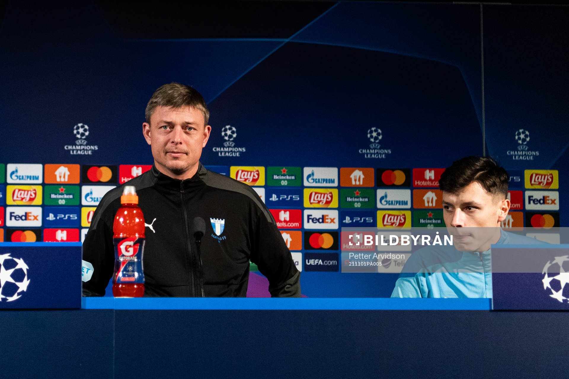 Jon Dahl Tomasson, head coach, and Anel Ahmedhodzic
