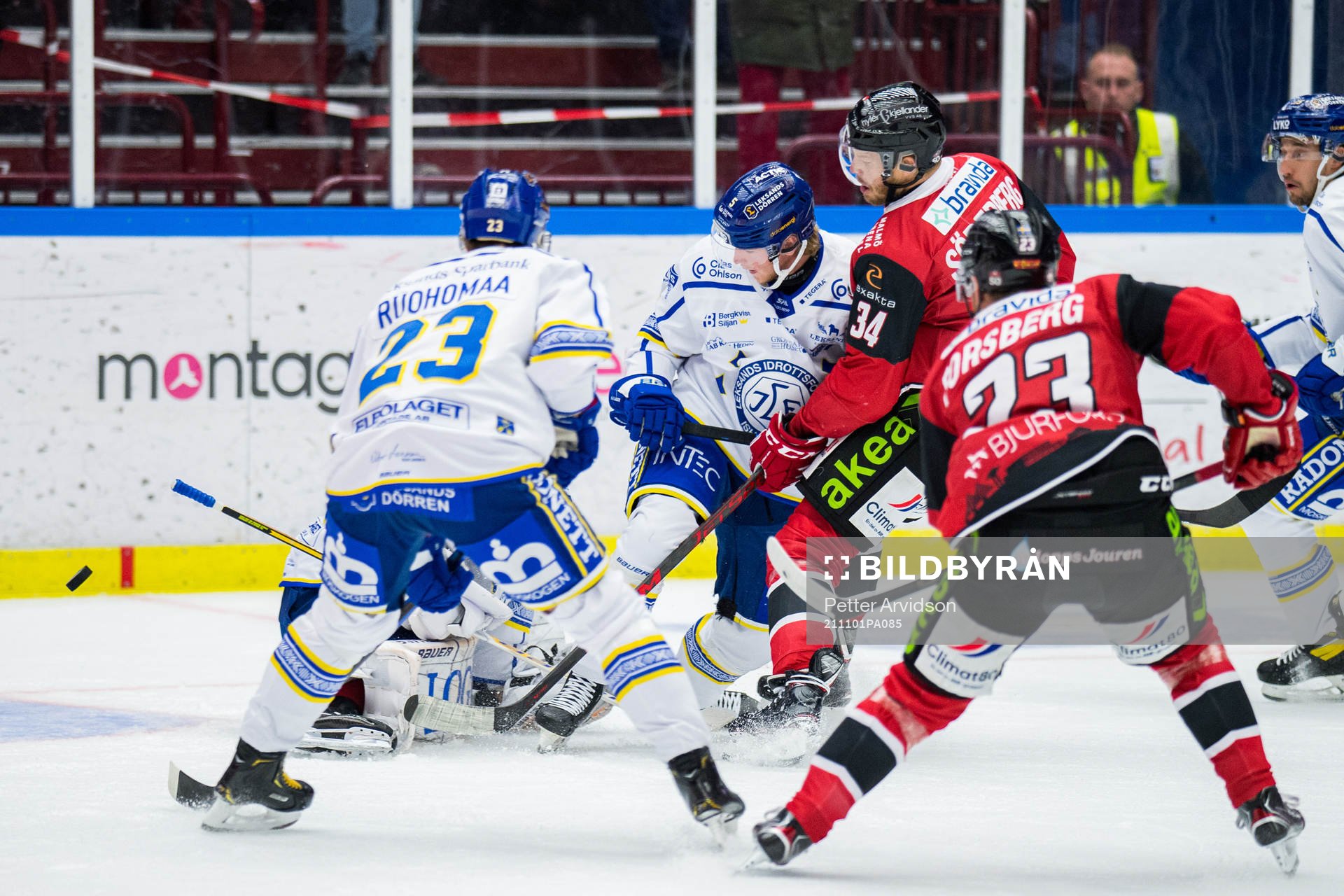 Malmö Redhawks Carl Söderberg gör 1-0 bakom Leksands