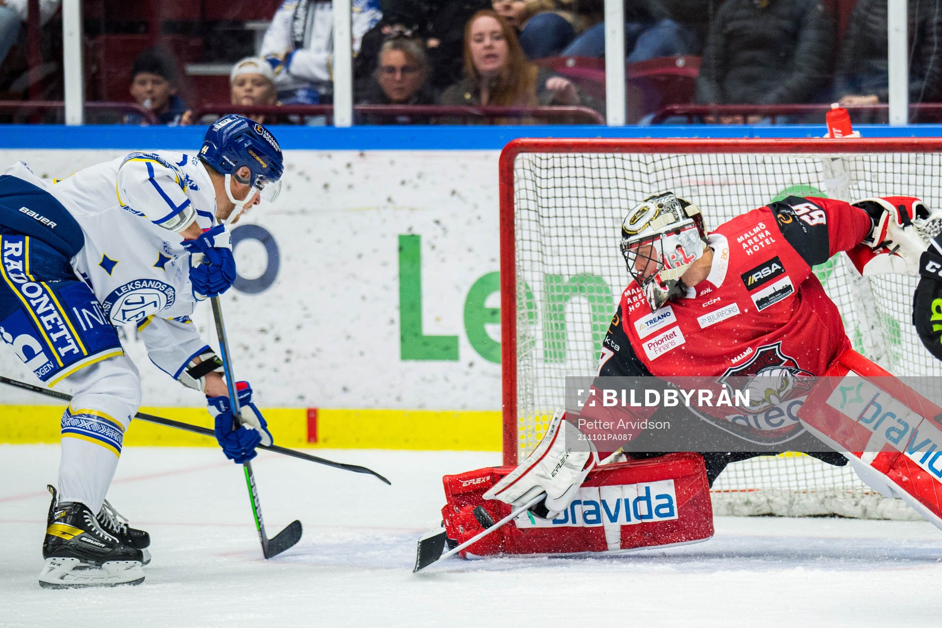 Leksands Ashton Carter oroar mot Malmö Redhawks målvakt