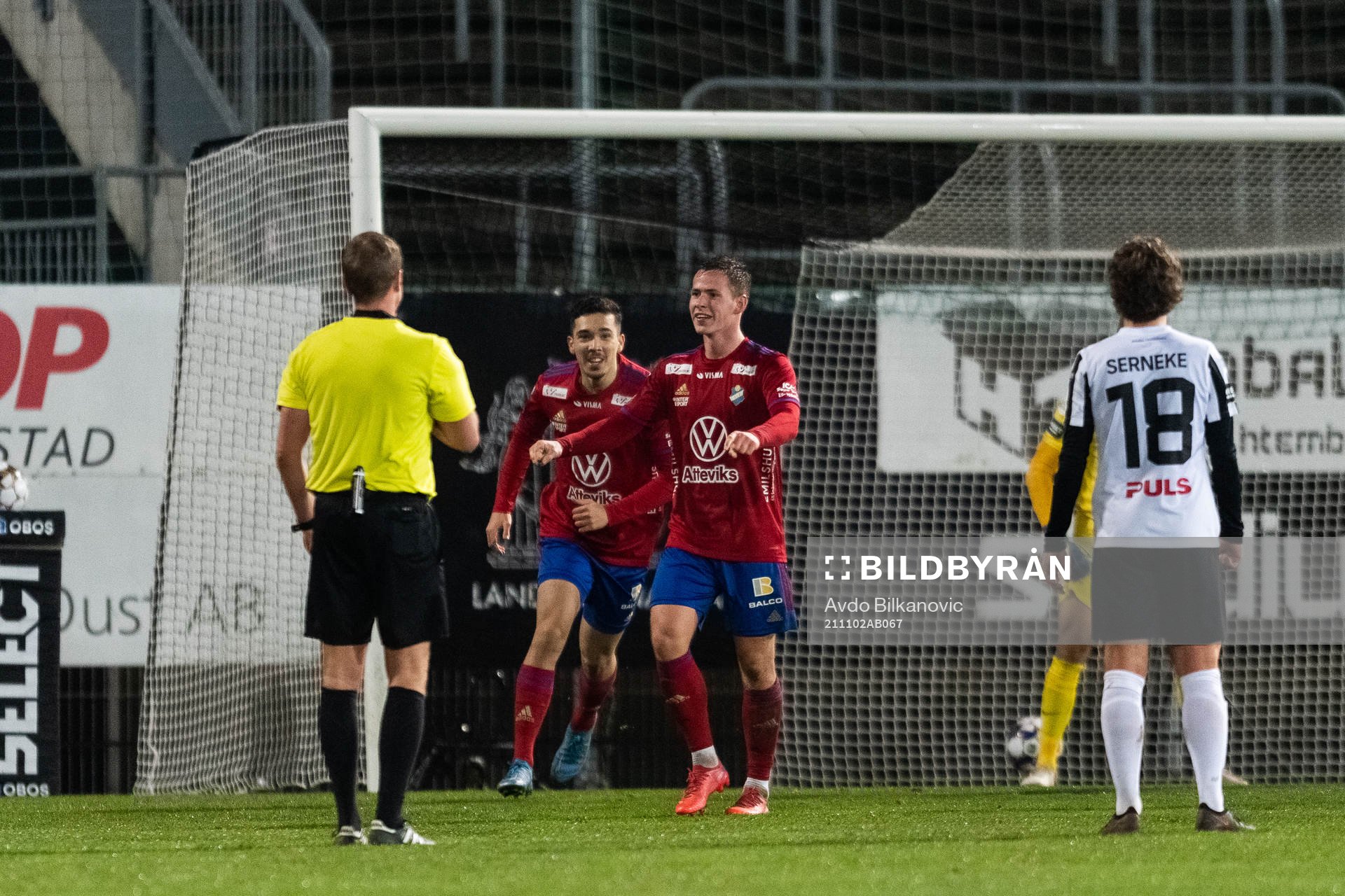 Östers Alex Thor Hauksson jublar