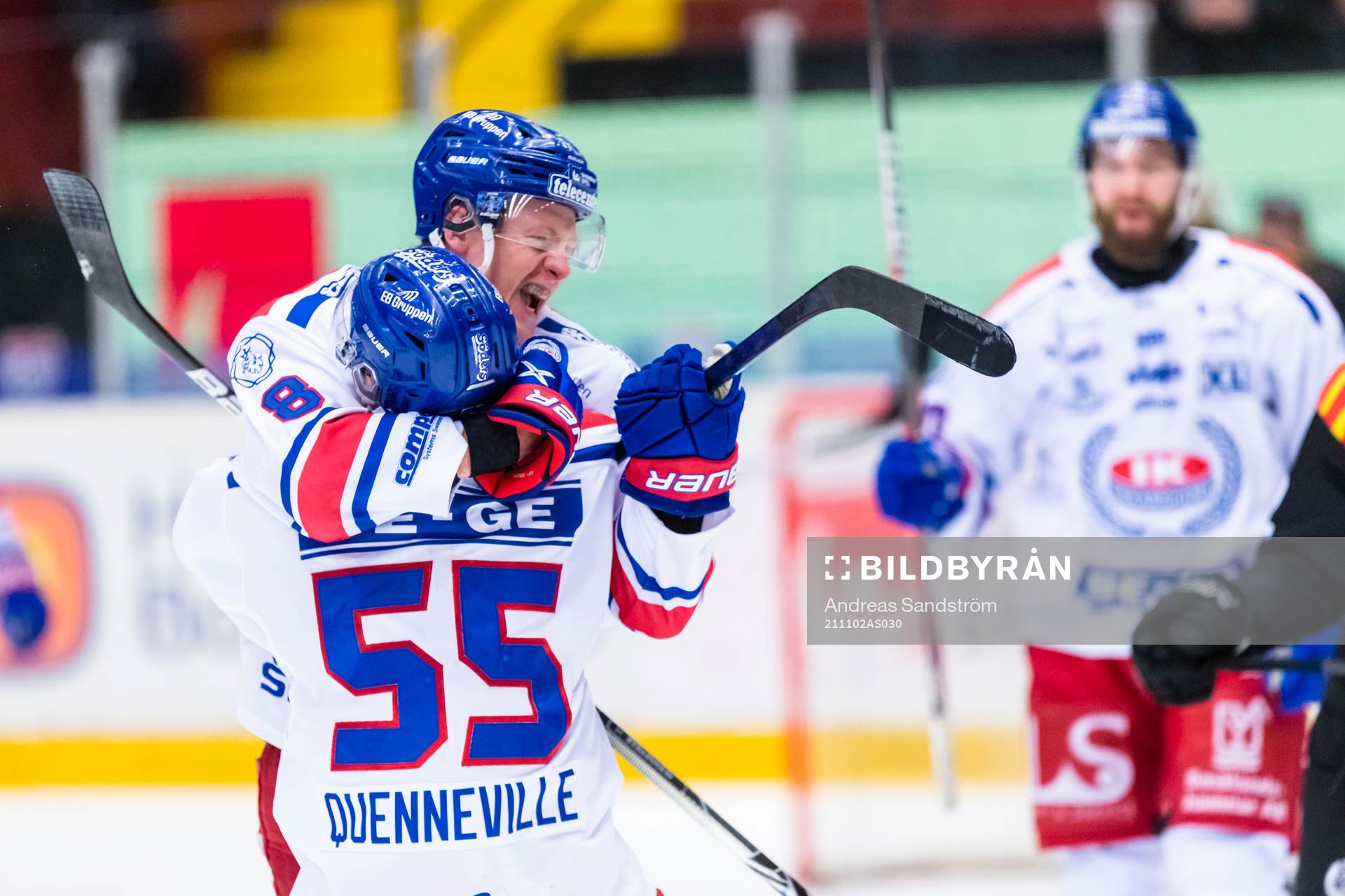 Oskarshamns Fredrik Olofsson gör 3-2 och jublar med David