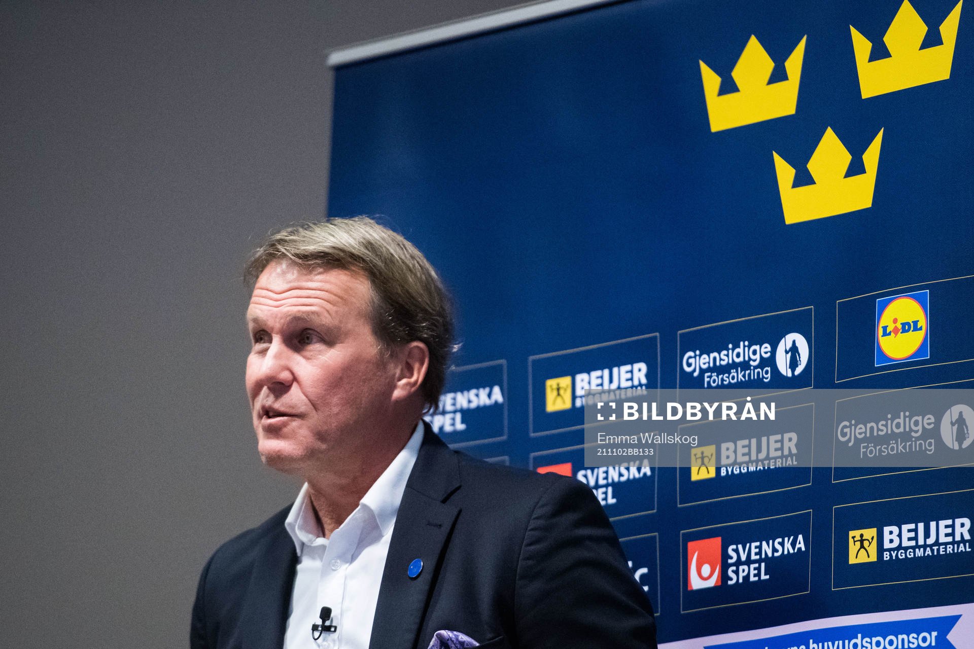 Förbundskapten Johan Garpenlöv presenterar truppen till