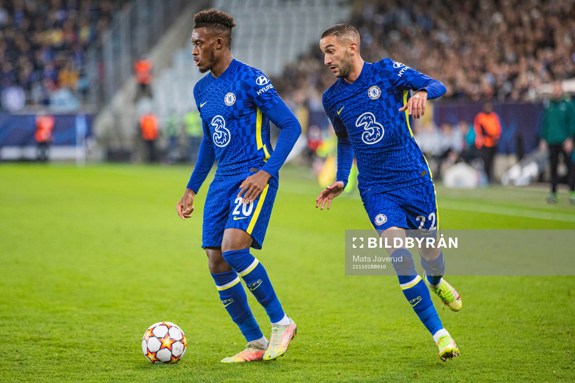 Callum Hudson Odoi and Hakim Ziyech of Chelsea