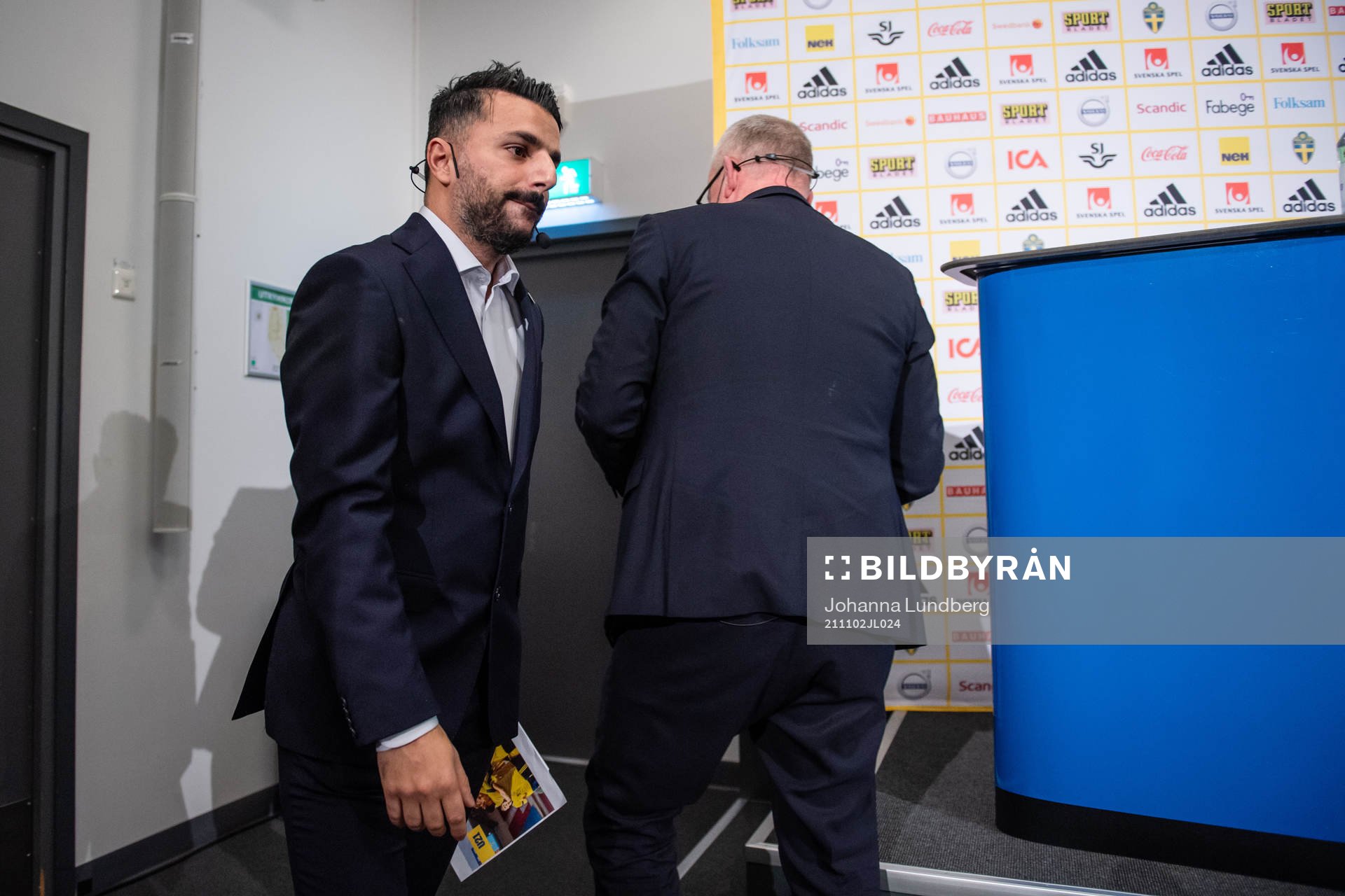 Head coach Poya Asbaghi of the Swedish U21 national