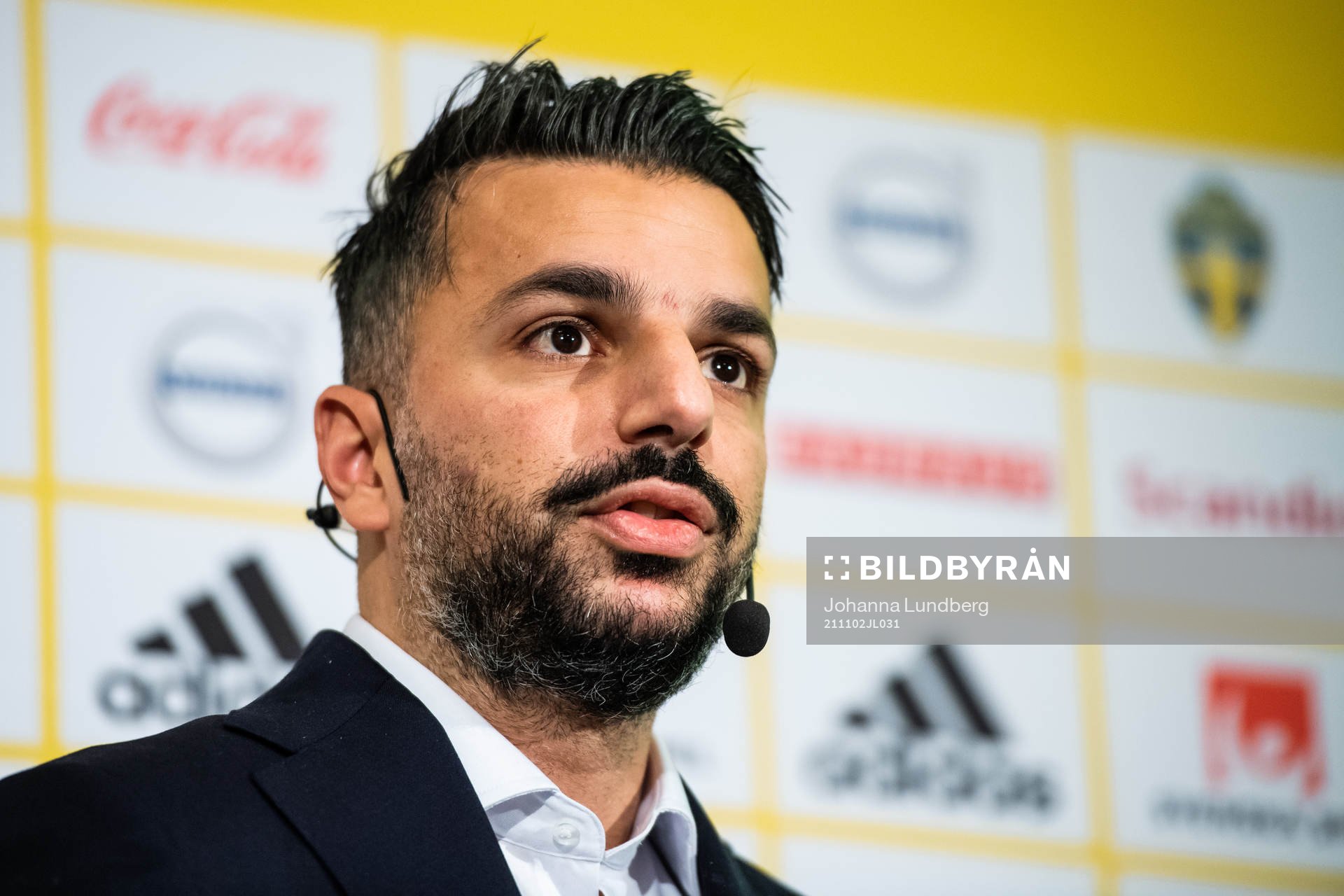 Head coach Poya Asbaghi of the Swedish U21 national