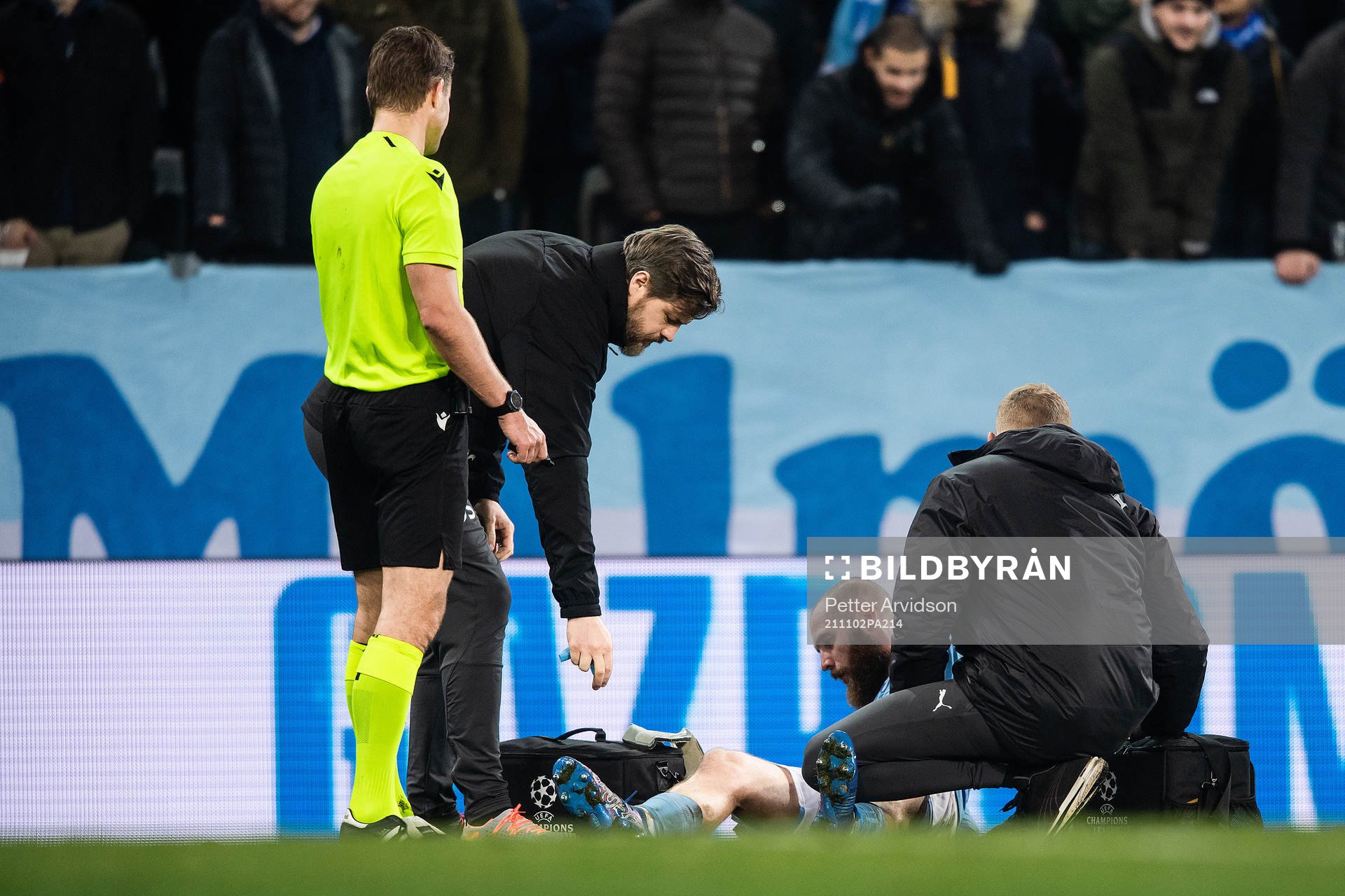 Jo Inge Berget of Malmö FF recieves medical attention