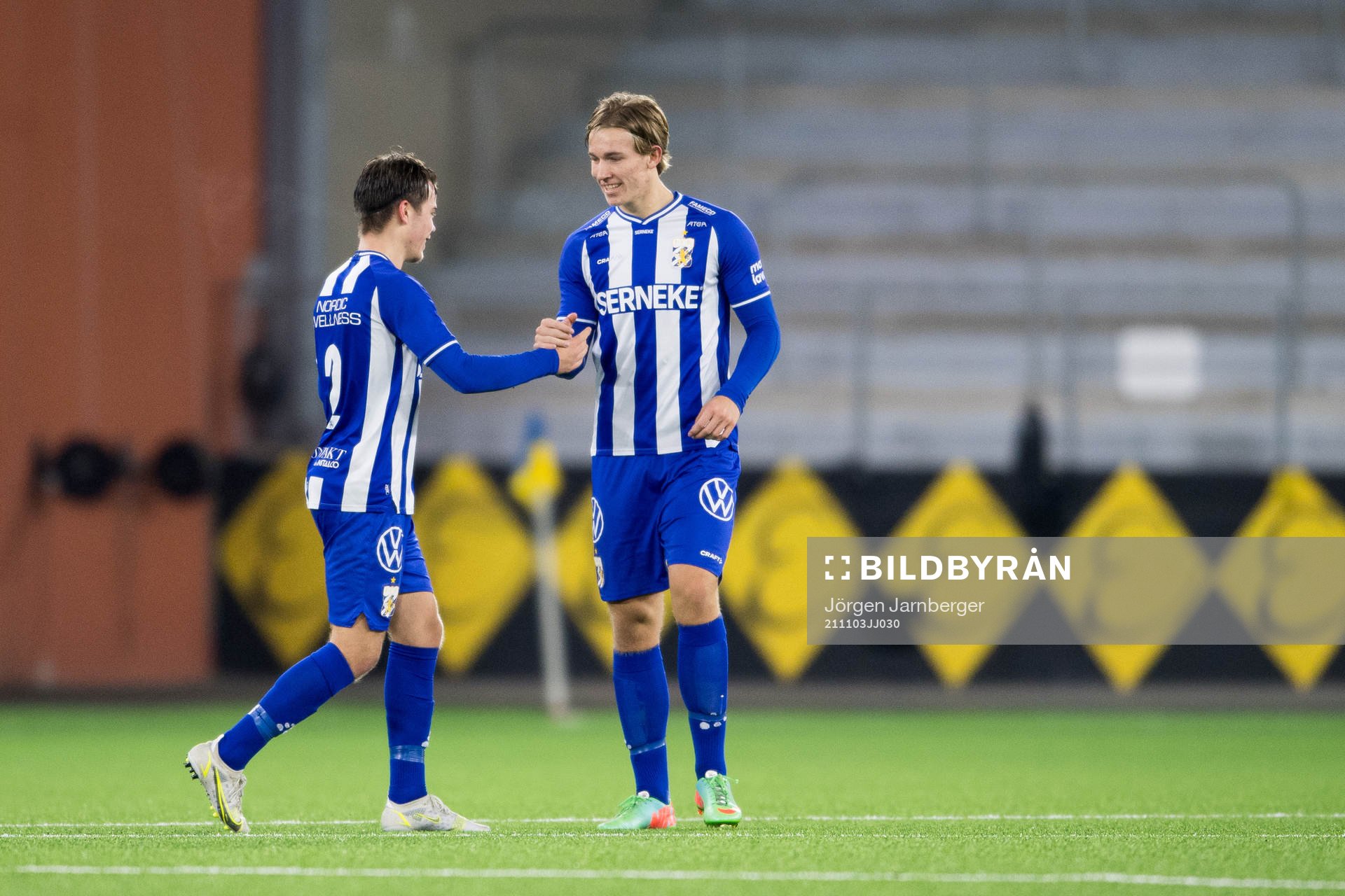 IFK Göteborgs Anton Pärleholt och Johan Bångsbo jublar