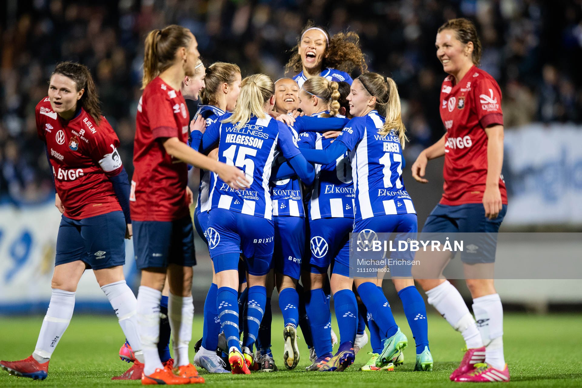 IFK Göteborgs Thilda Gianello jublar med lagkamrater