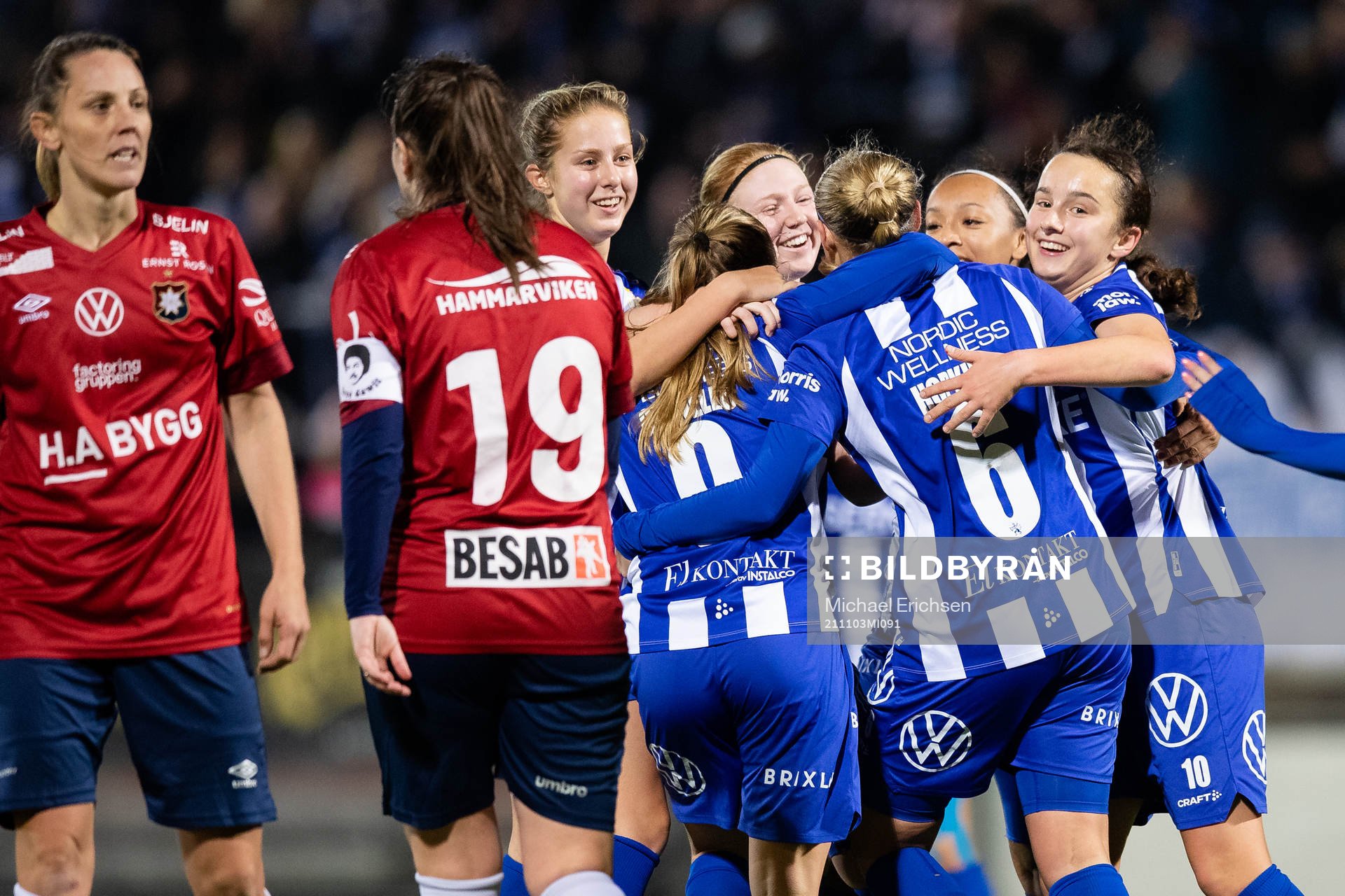 IFK Göteborgs Thilda Gianello jublar med lagkamrater