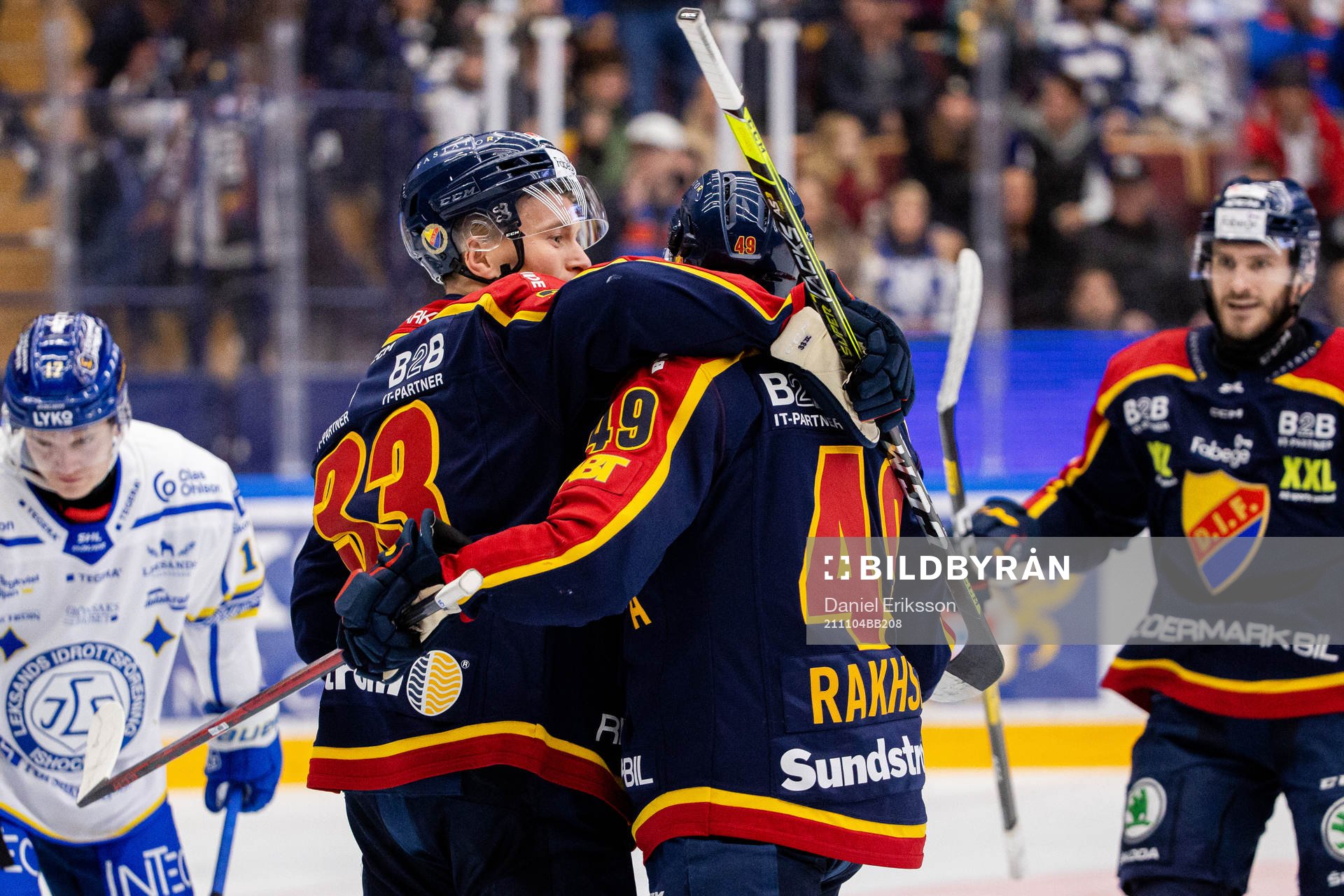 Djurgårdens Filiph Engsund och Rhett Rakhshani jublar