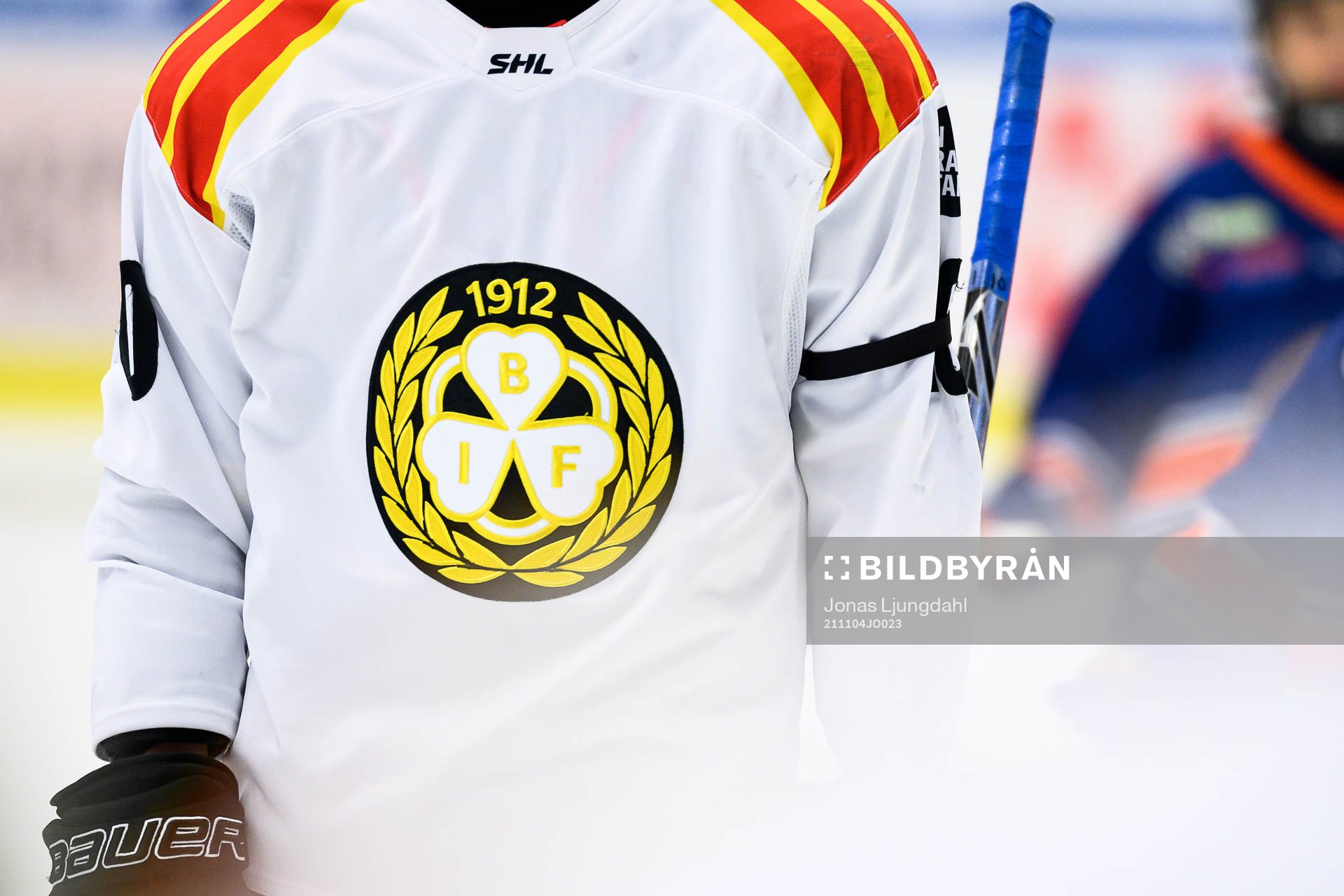 Brynäs spelar med svart sorgeband