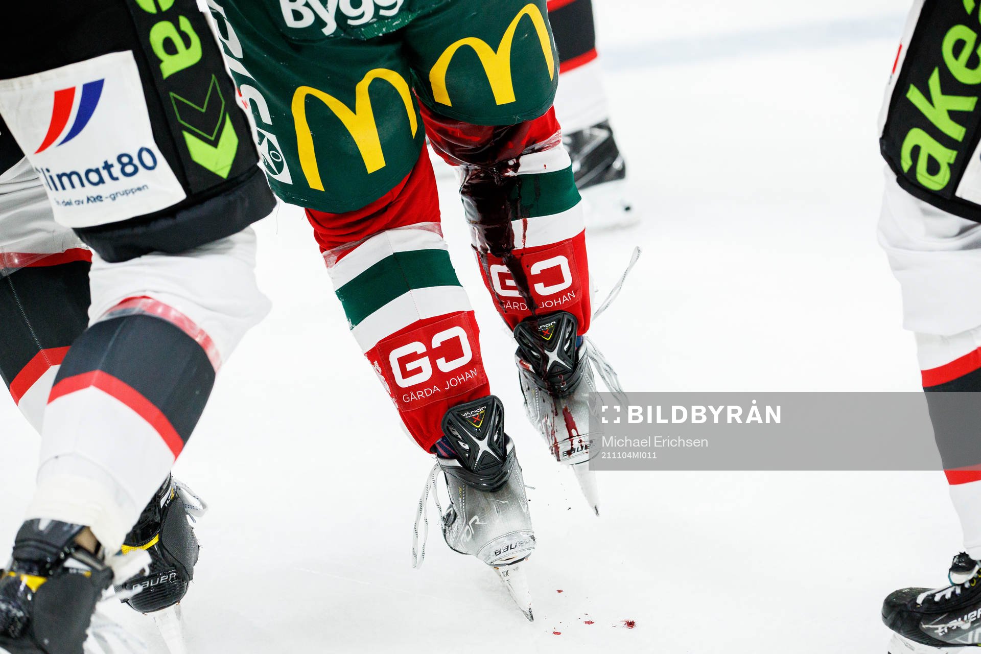 Frölundas Max Friberg blöder från benet