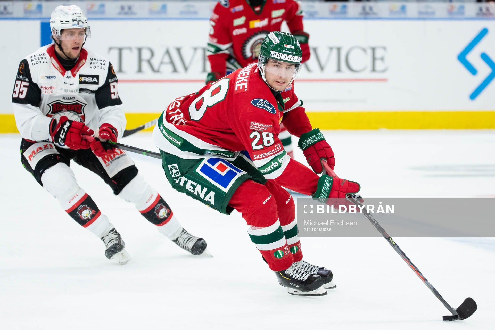 Malmö Redhawks Carl Persson och Frölundas Johan Sundström