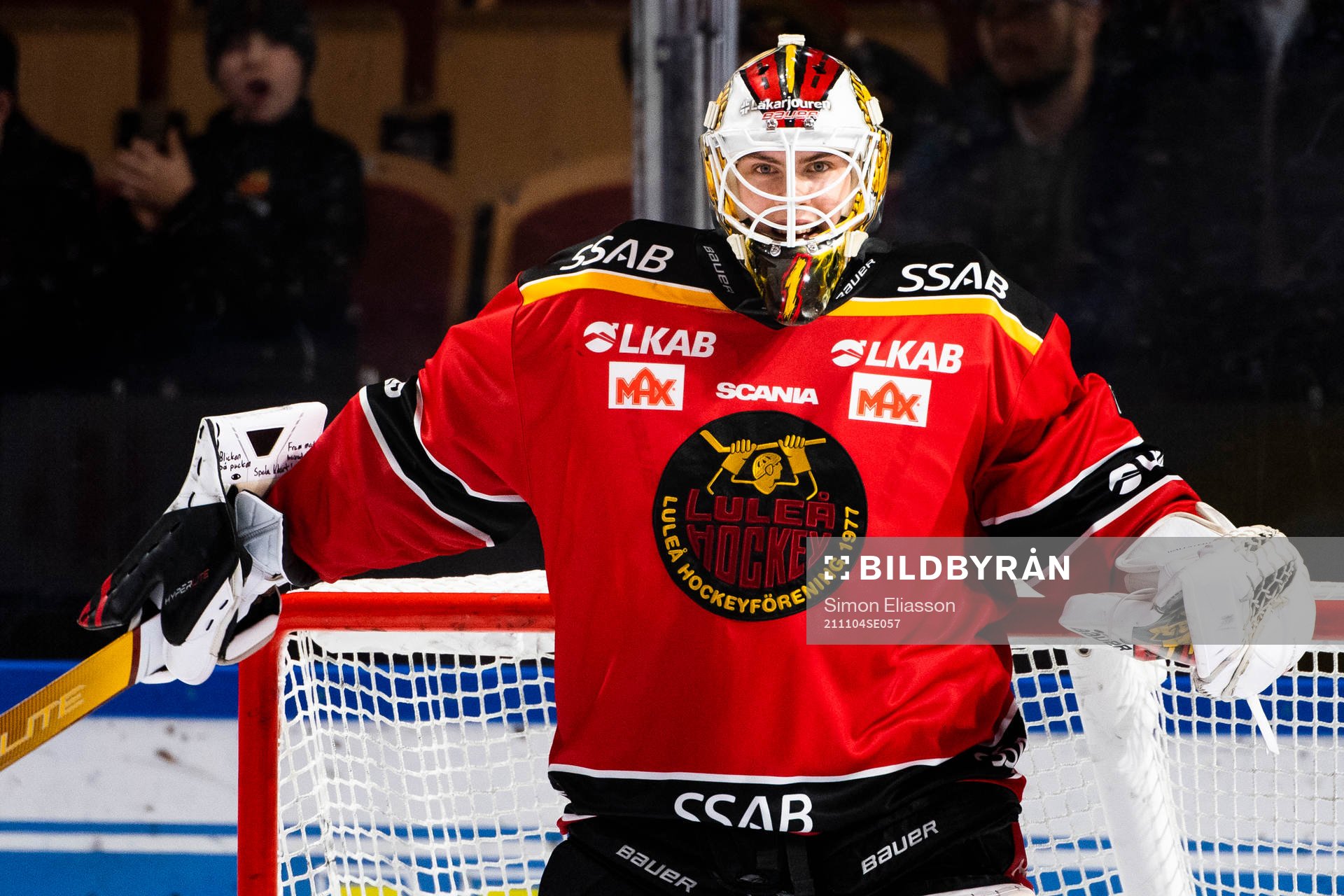 Luleås målvakt Jesper Wallstedt jublar