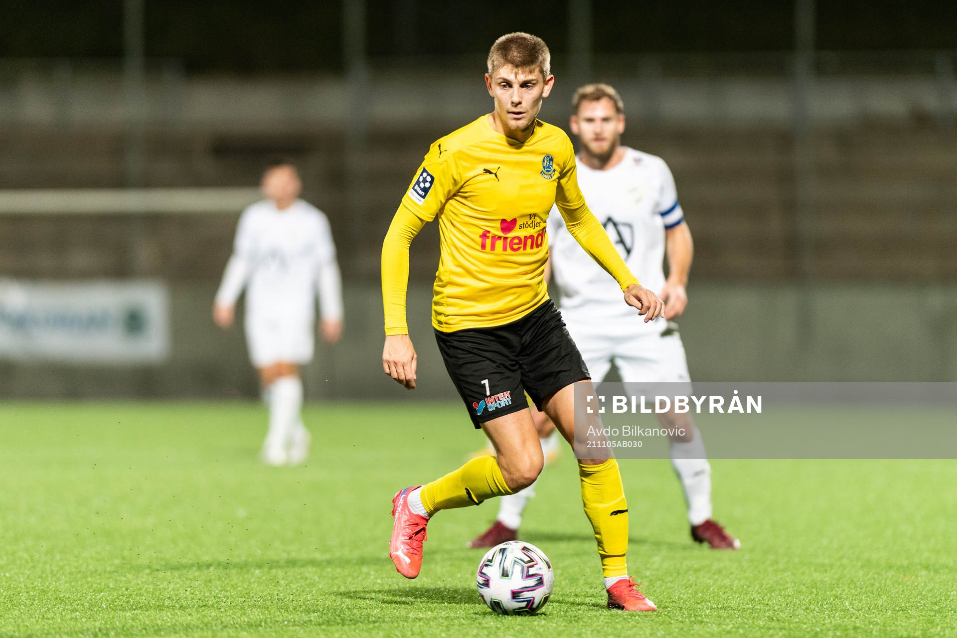 Lunds Måns Hofvander under fotbollsmatchen i Division 1 Södra mellan Lunds BK och  IFK Malmö den 5 november 2021 i Lund. 