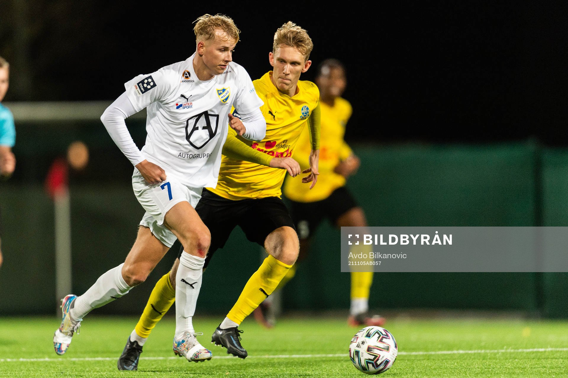 IFK Malmös Jakob Andersson under fotbollsmatchen i Division 1 Södra mellan Lunds BK och  IFK Malmö den 5 november 2021 i Lund. 
