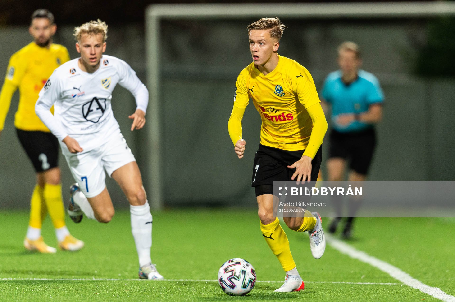 Lunds Casper Burehed under fotbollsmatchen i Division 1 Södra mellan Lunds BK och  IFK Malmö den 5 november 2021 i Lund. 