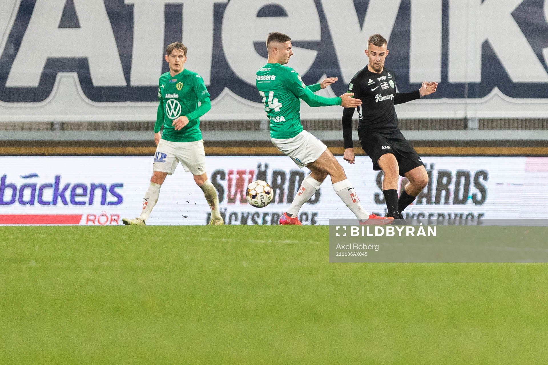 Jönköpings Marko Nikolic och Västerås Jesper Merbom