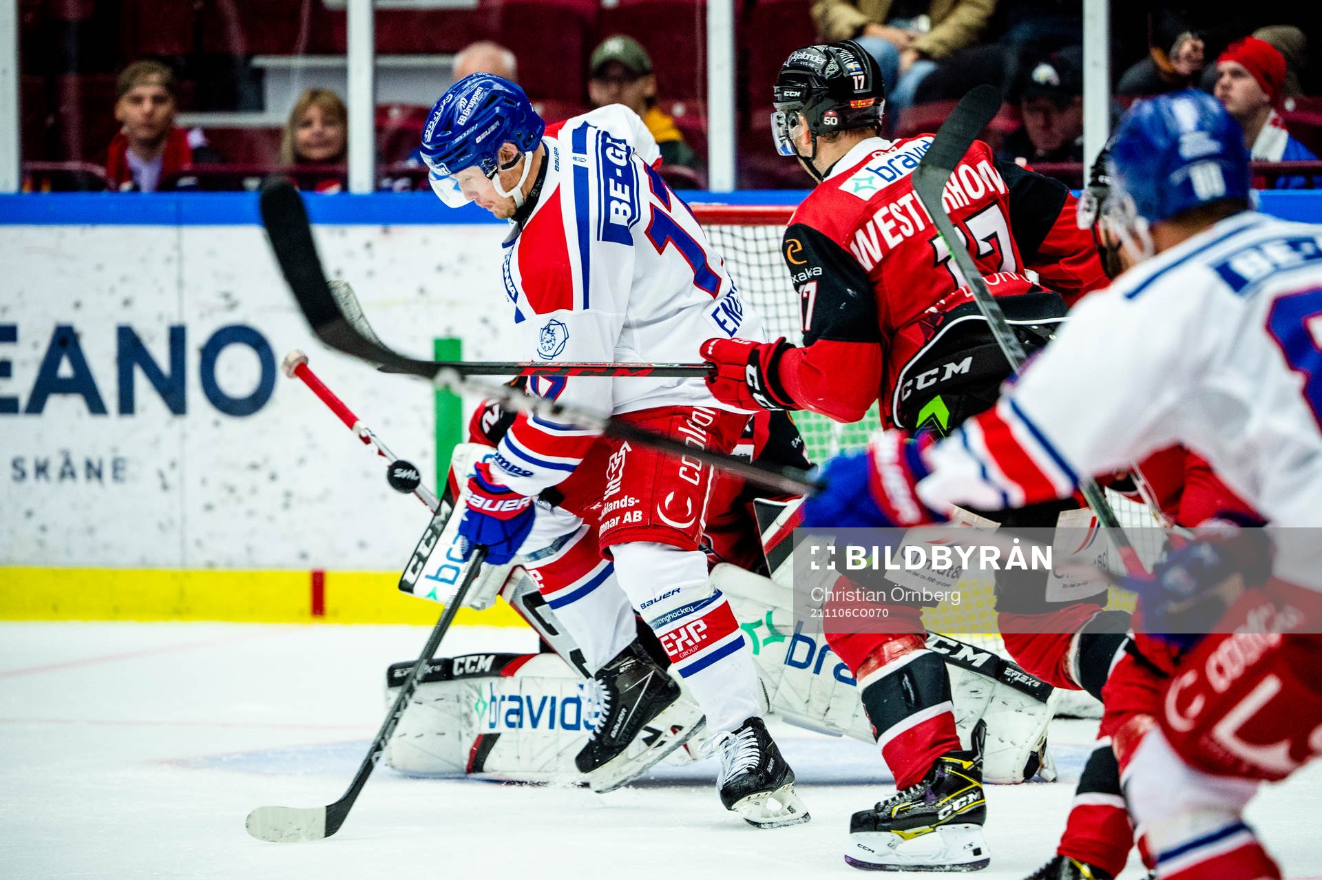Oskarshamns Jonas Engström mot Malmö Redhawks Pathrik