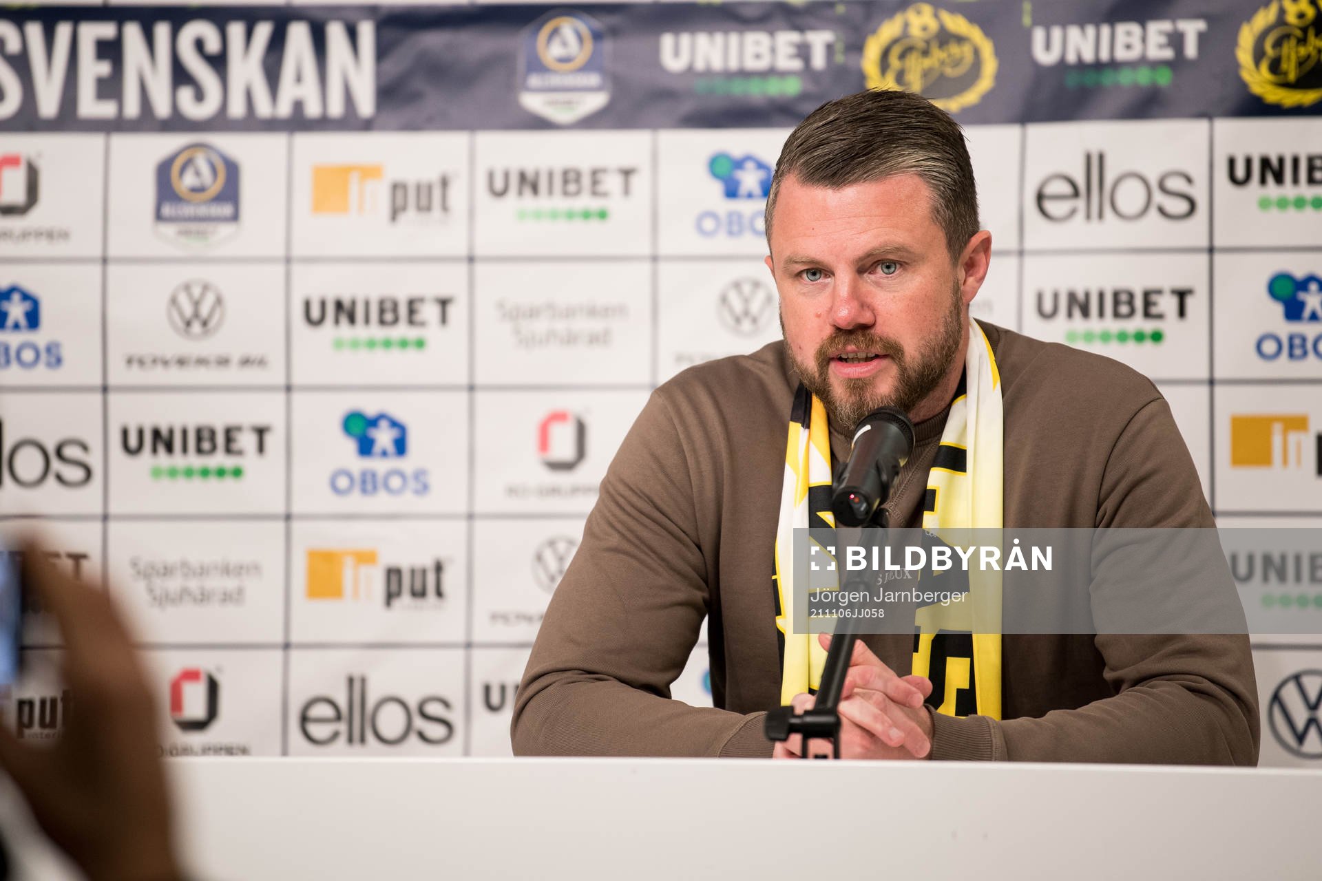 Elfsborgs manager Jimmy Thelin under presskonfererensen efter fotbollsmatchen i Allsvenskan mellan Elfsborg och Varberg den 6 november 2021 i Borås.