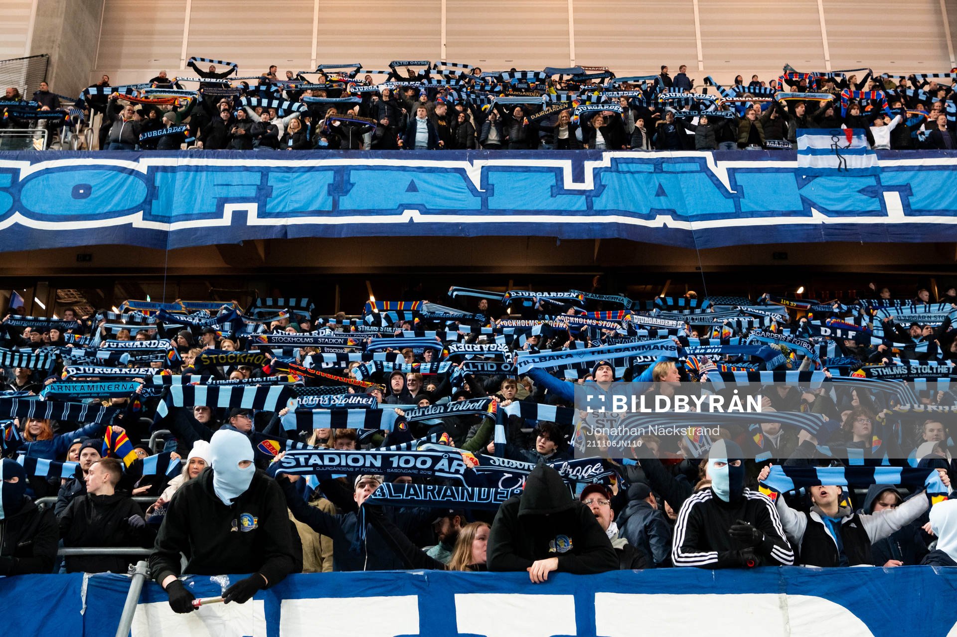 Djurgårdens supportrar jublar