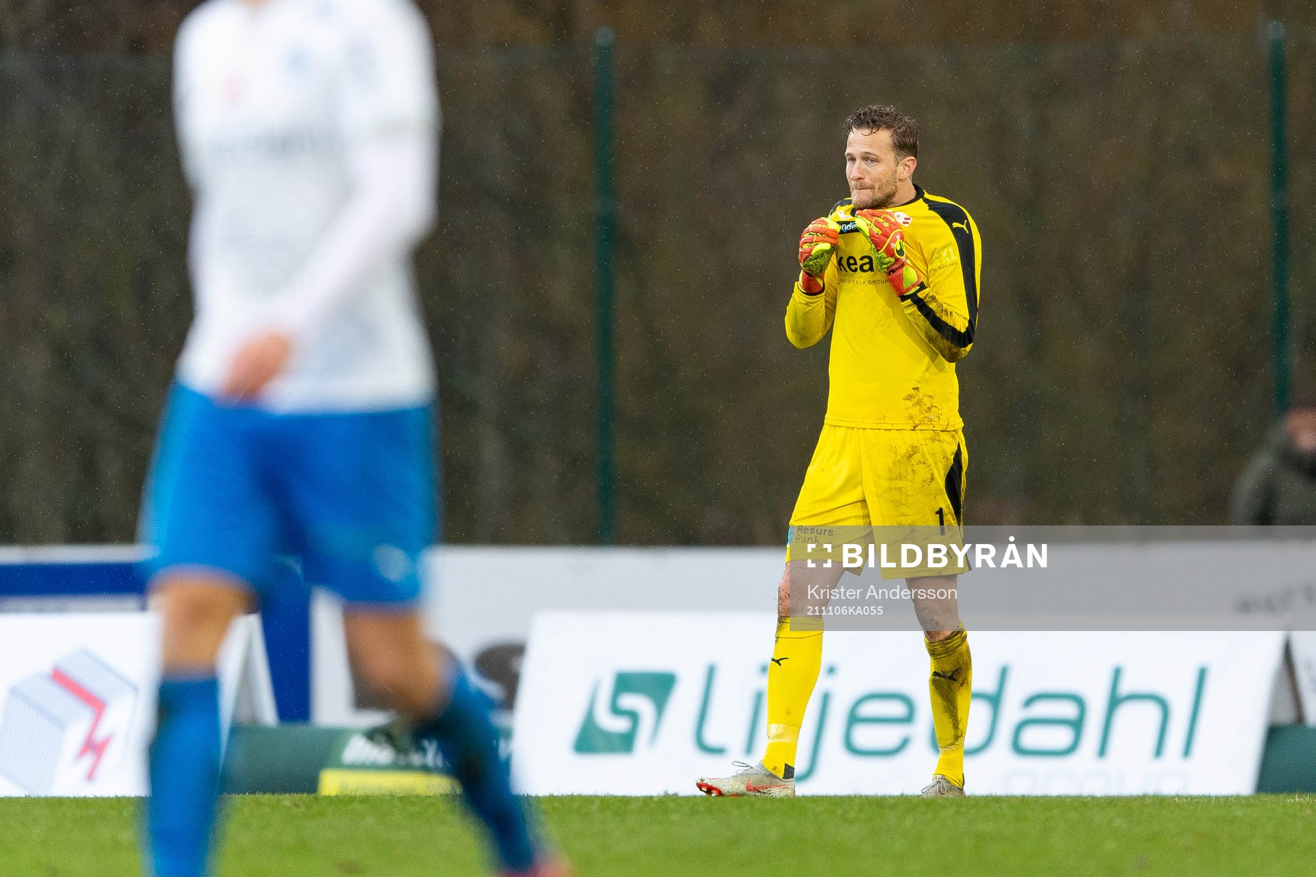 Helsingborgs målvakt Anders Lindegaard deppar