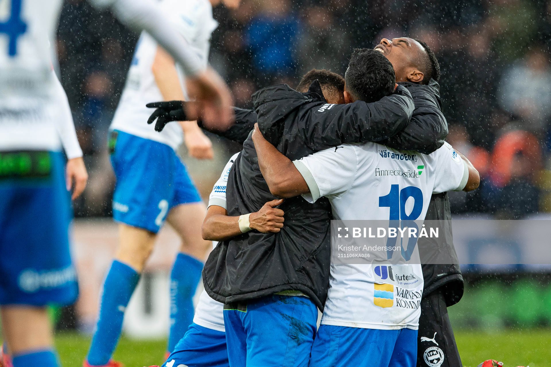 Värnamos spelare jublar