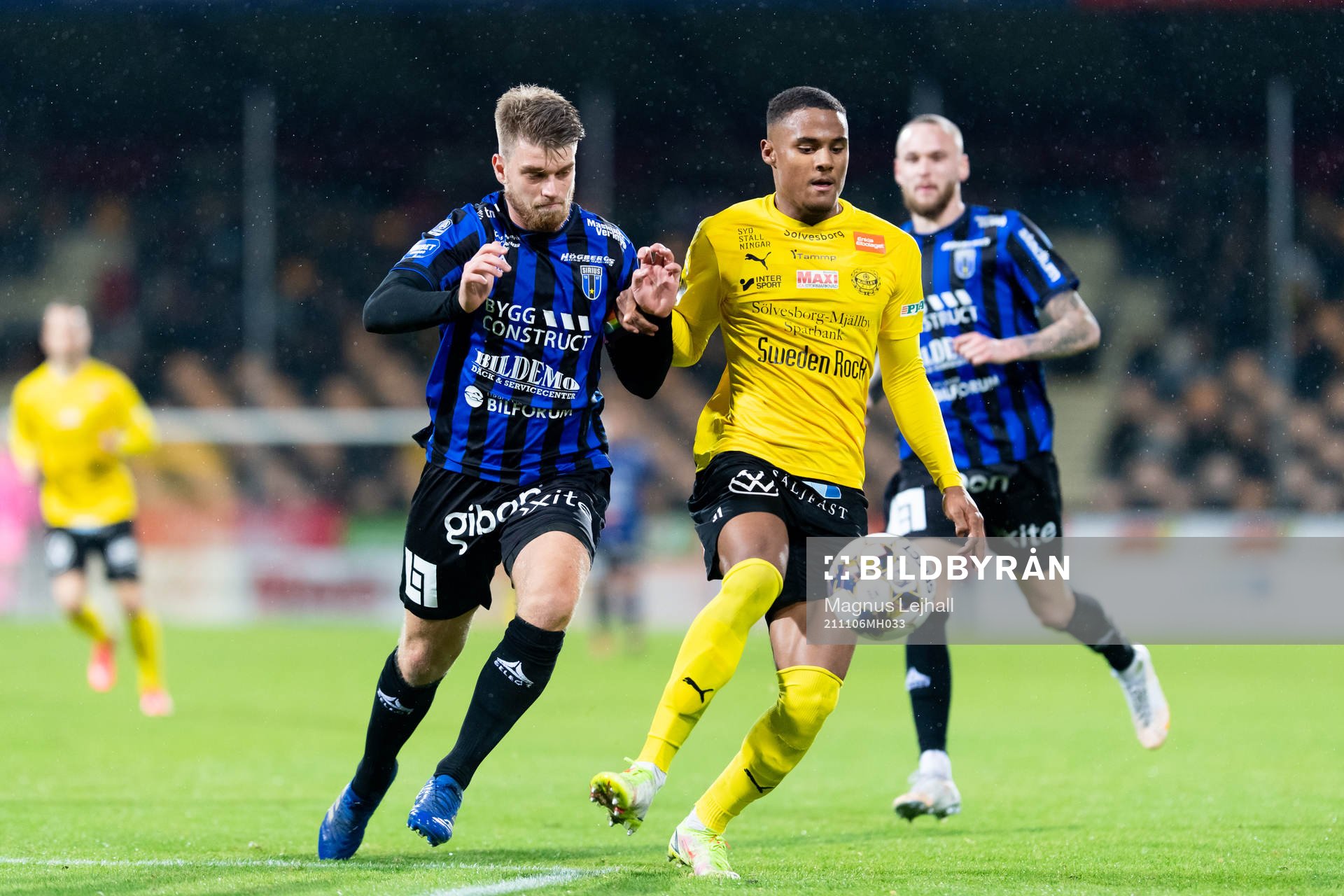 Sirius Marcus Mathisen och Mjällbys Amin Sarr